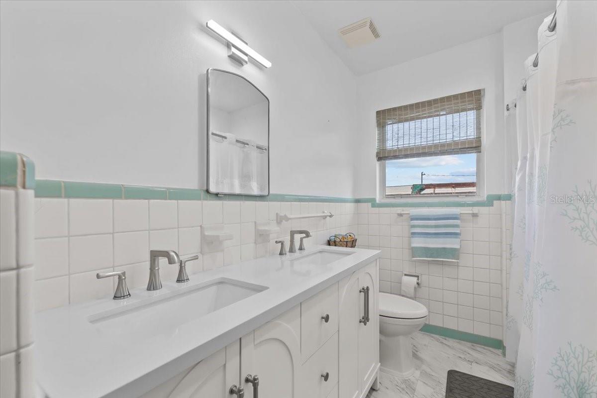 Image 22 of 45 For 5401 3rd Avenue N