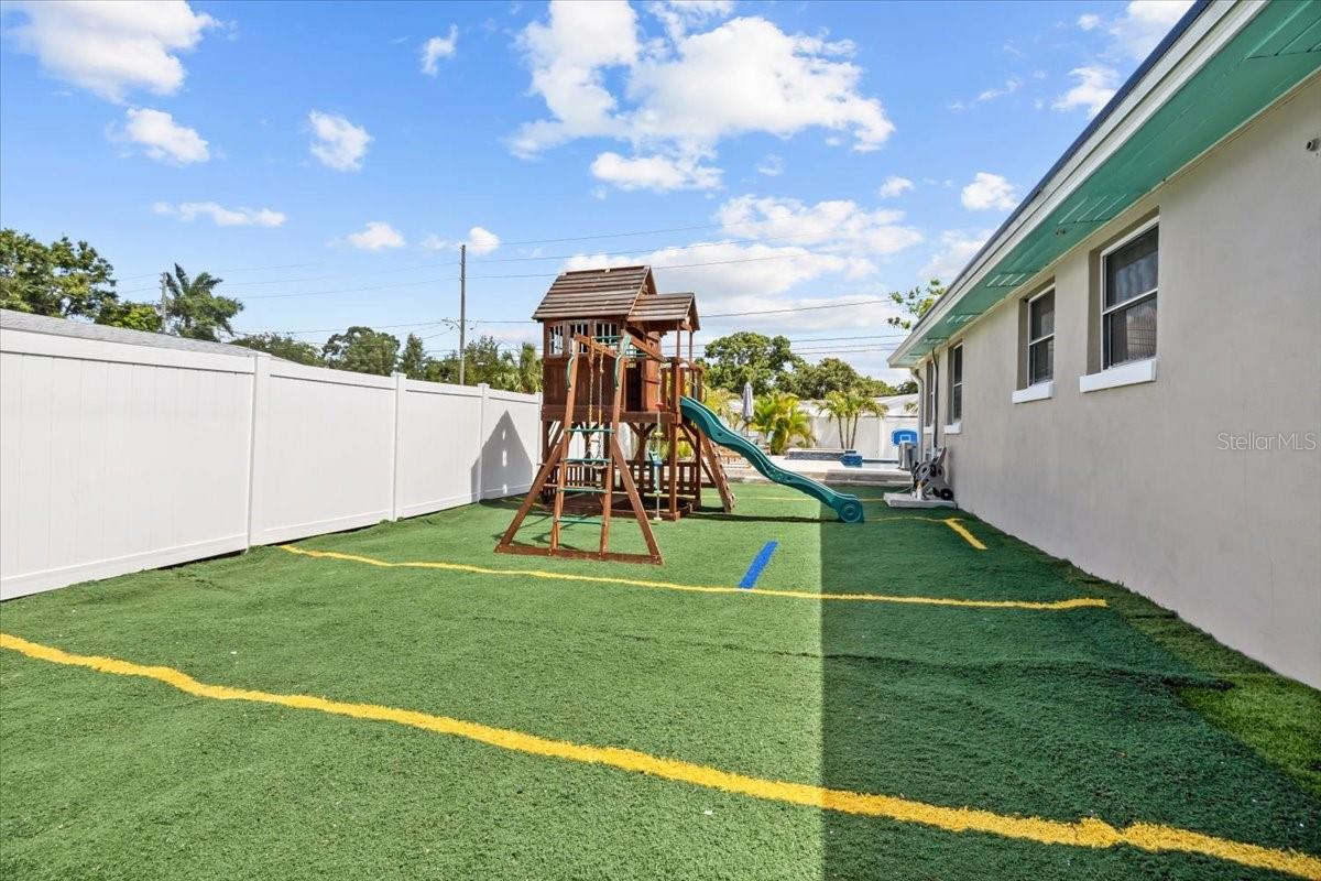 Image 35 of 45 For 5401 3rd Avenue N