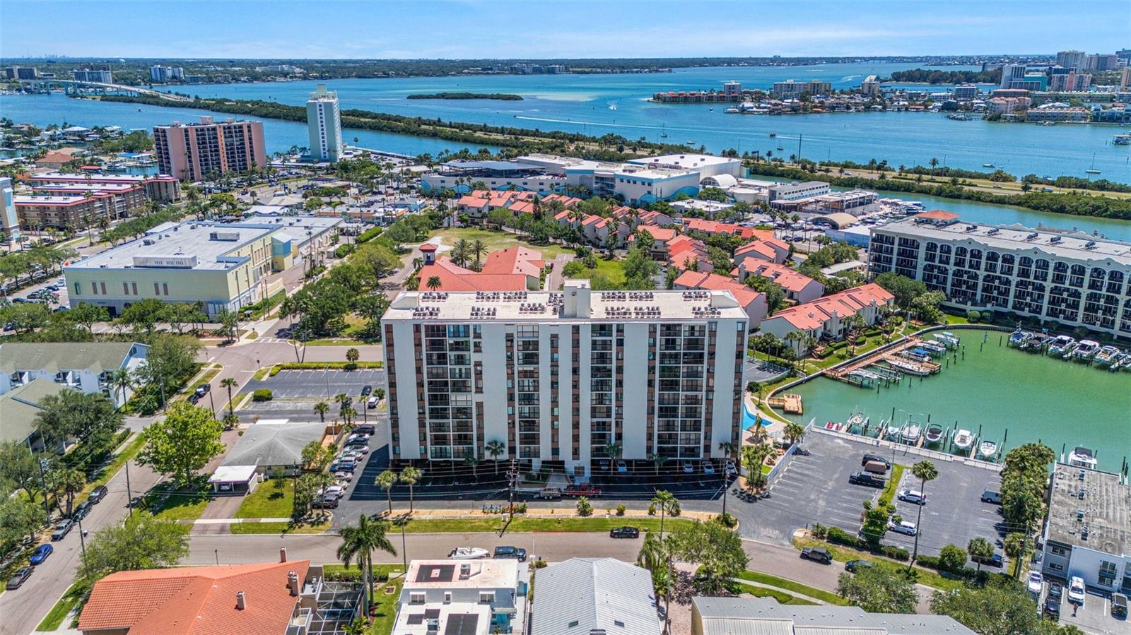 Image 19 of 19 For 255 Dolphin Point 901