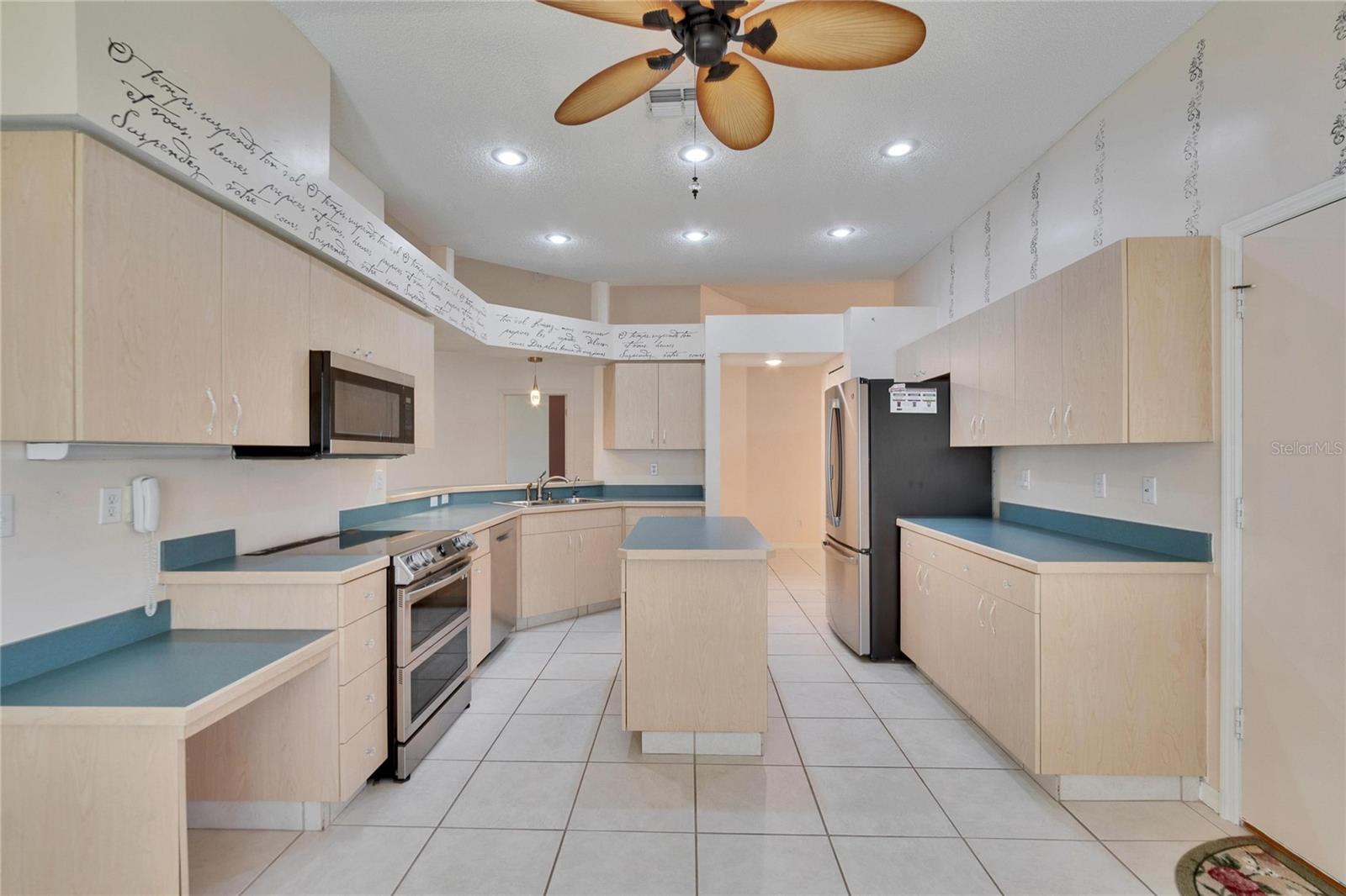 Image 8 of 34 For 1034 Mcdaniel Street 1034