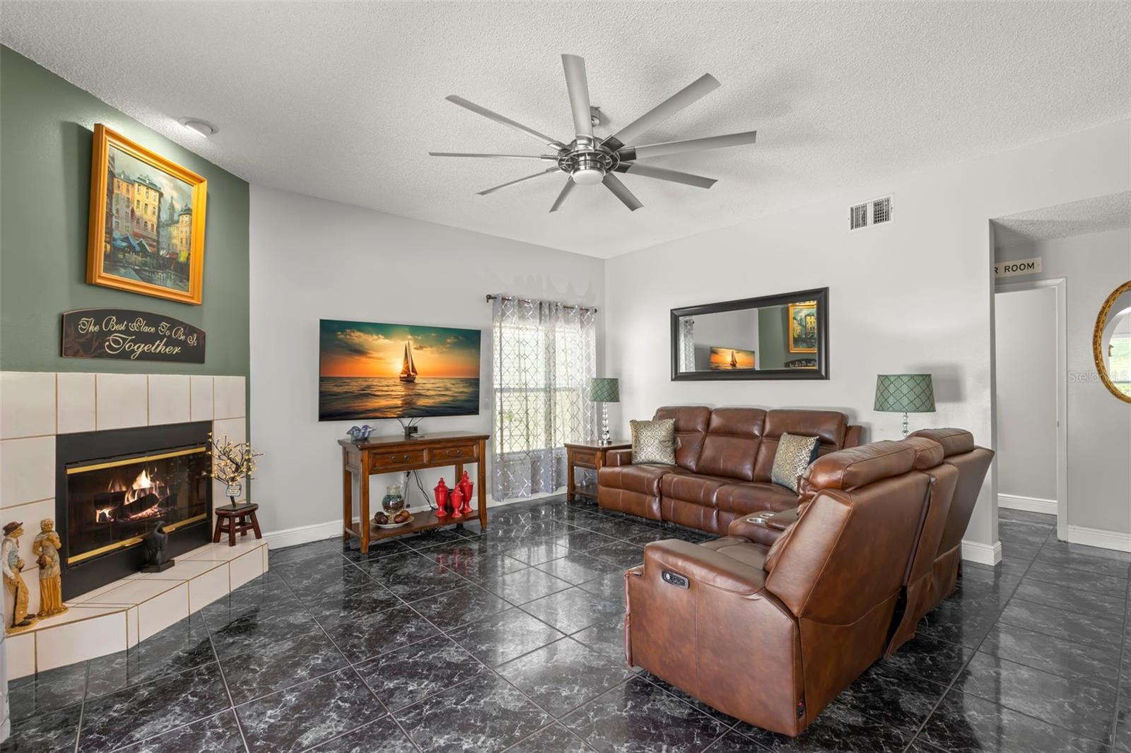 Listing photo id 12 for 1213 Barmere Lane