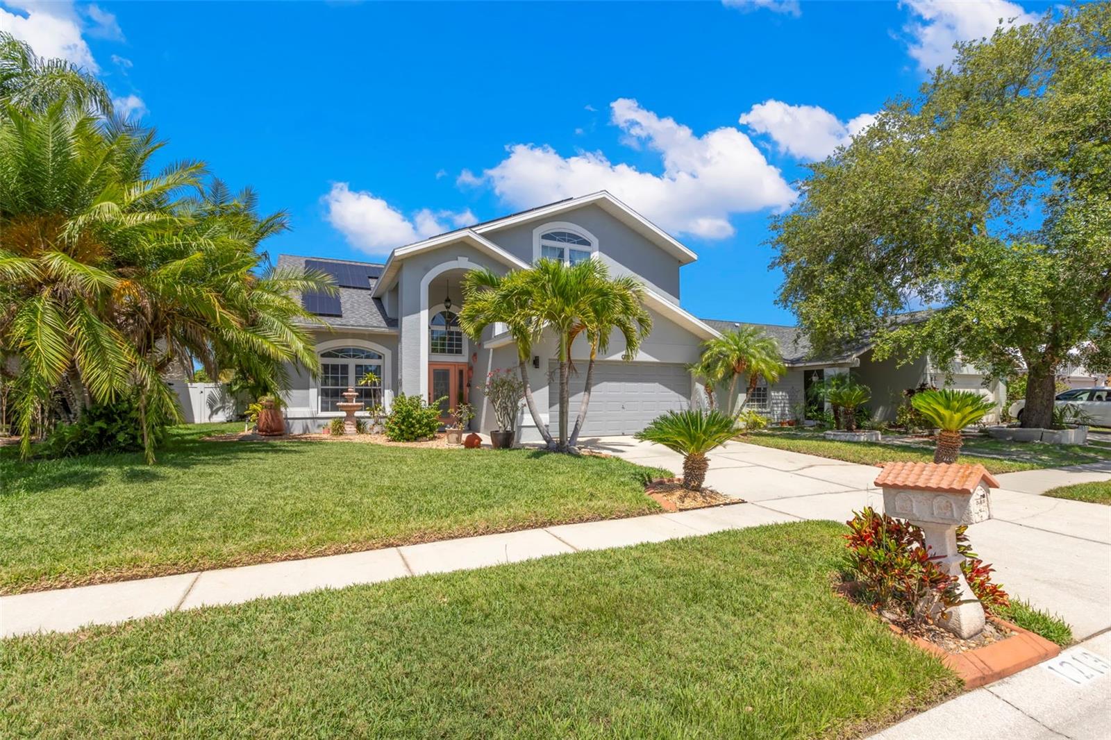 Listing photo id 0 for 1213 Barmere Lane