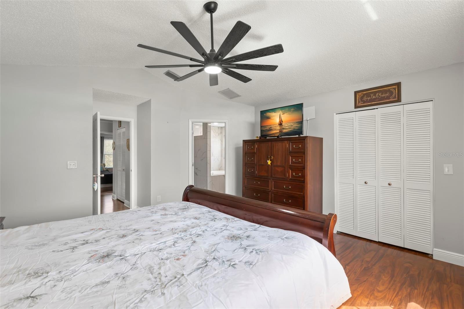 Listing photo id 23 for 1213 Barmere Lane