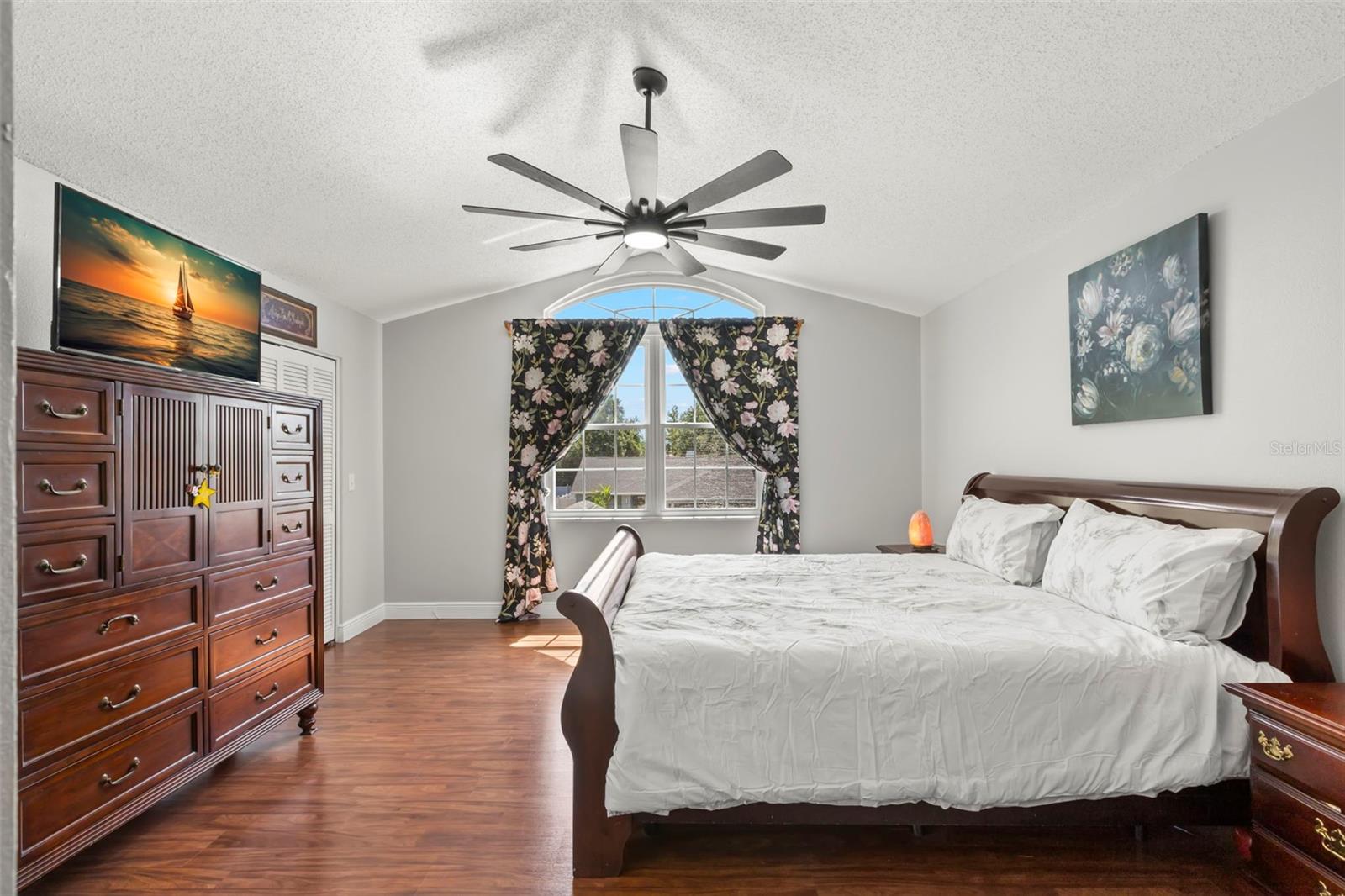 Listing photo id 24 for 1213 Barmere Lane