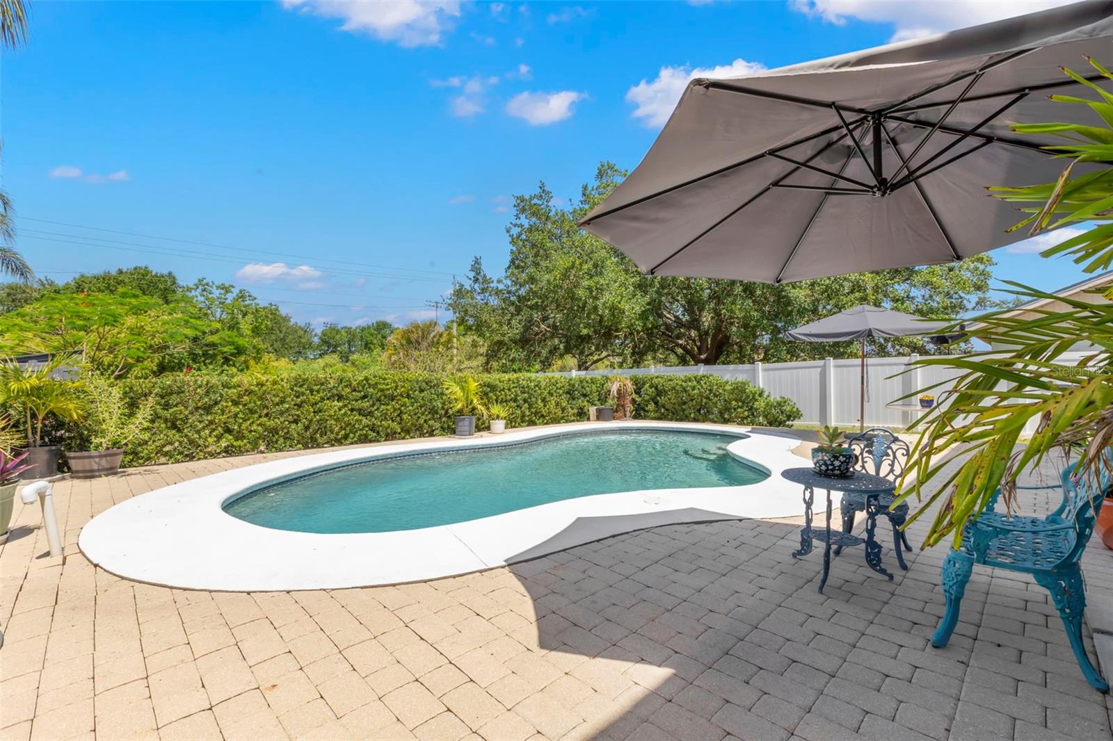 Listing photo id 3 for 1213 Barmere Lane