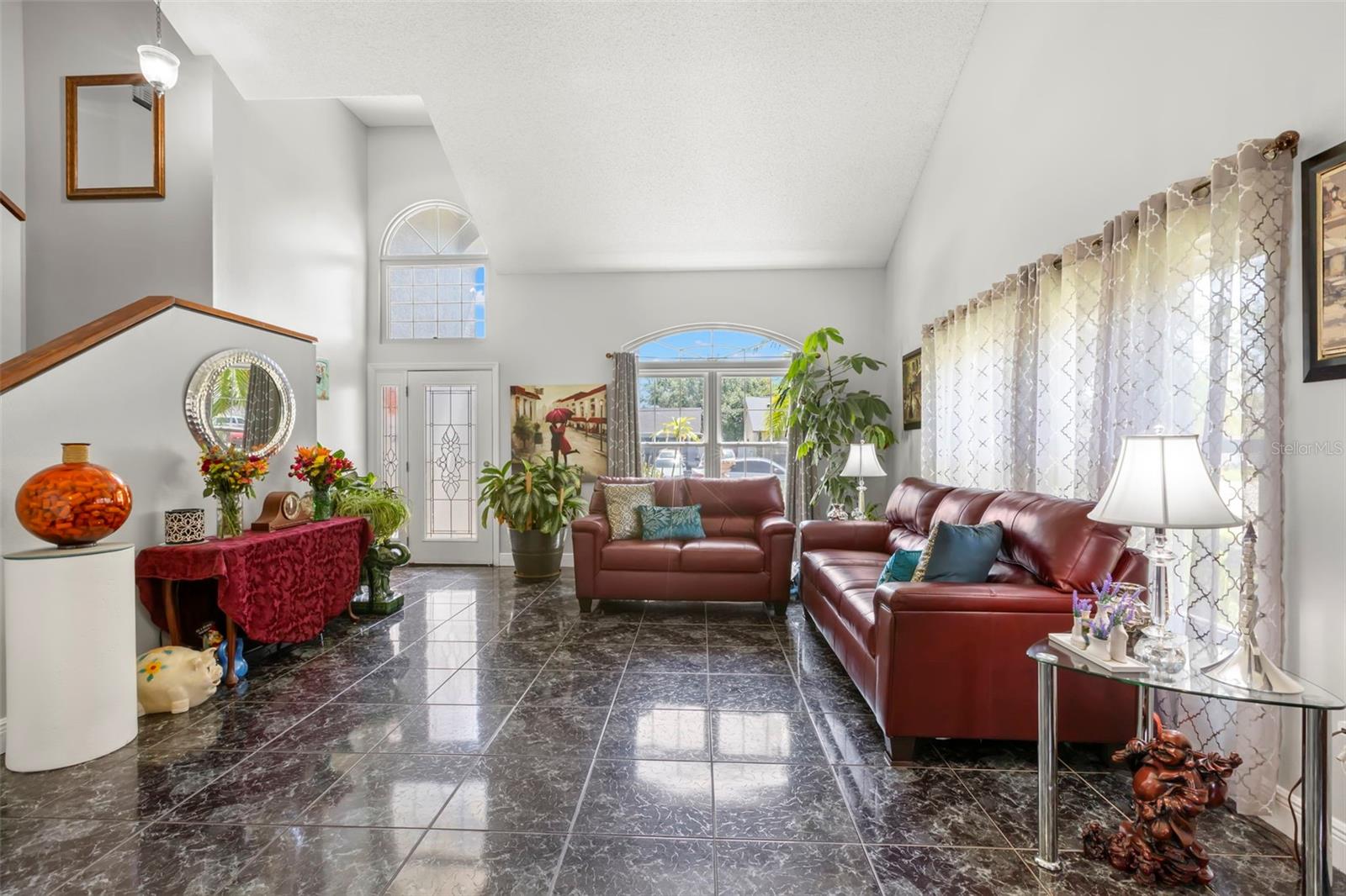 Listing photo id 7 for 1213 Barmere Lane