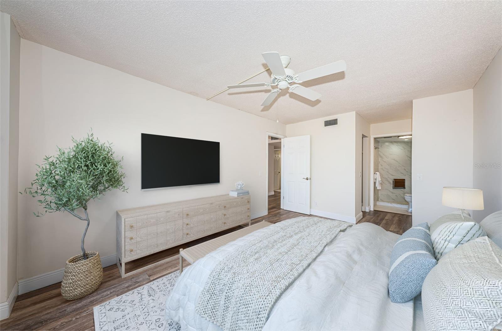 Image 32 of 84 For 6158 Palma Del Mar Boulevard S 306