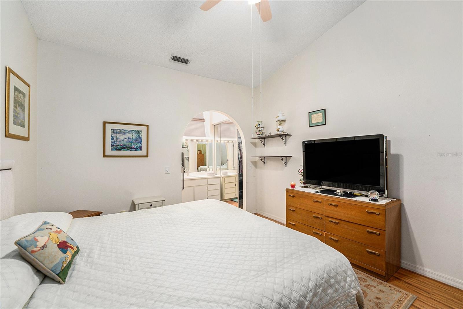 Image 19 of 40 For 8135 Golf Club Court