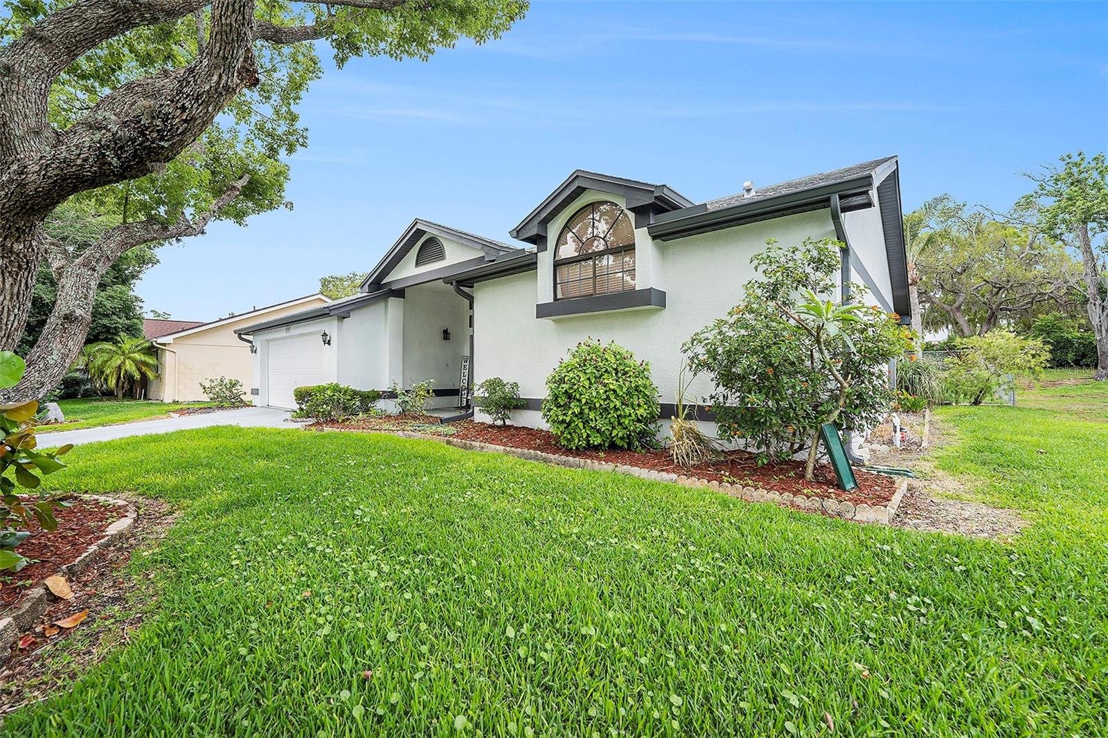 Image 3 of 40 For 8135 Golf Club Court
