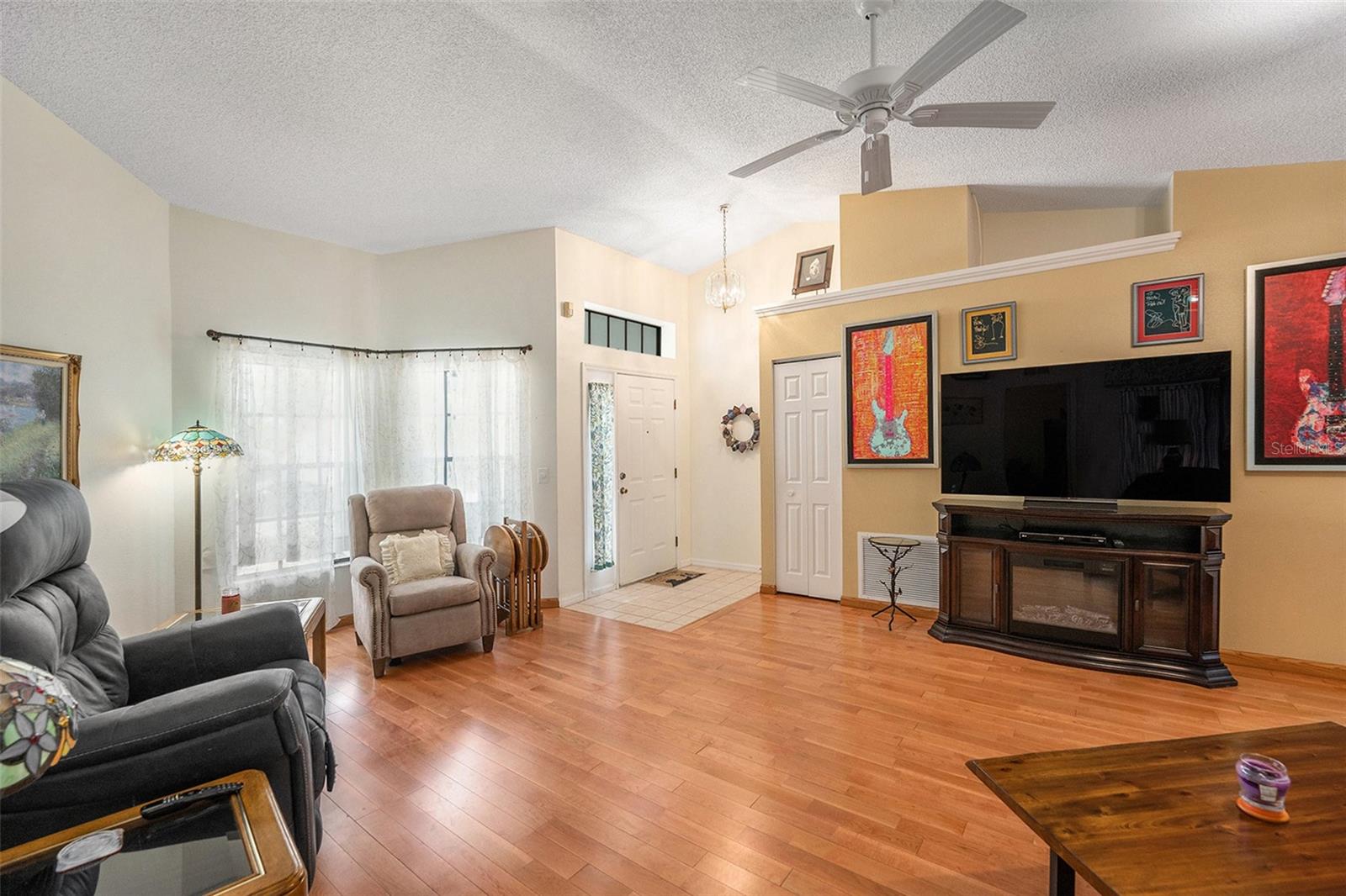 Image 7 of 40 For 8135 Golf Club Court