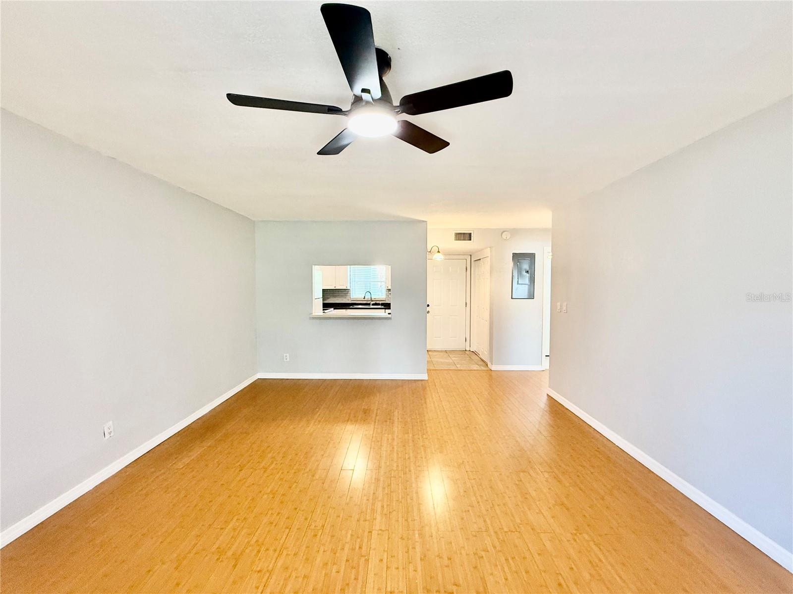 Image 12 of 23 For 2886 Somerset Park Drive 203