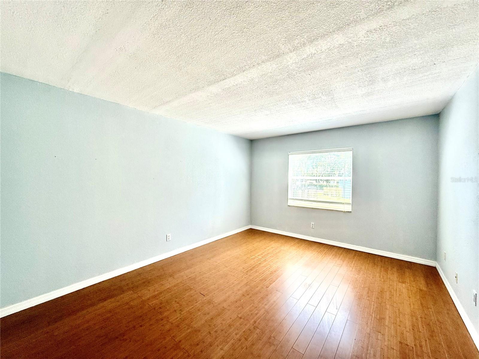 Image 14 of 23 For 2886 Somerset Park Drive 203