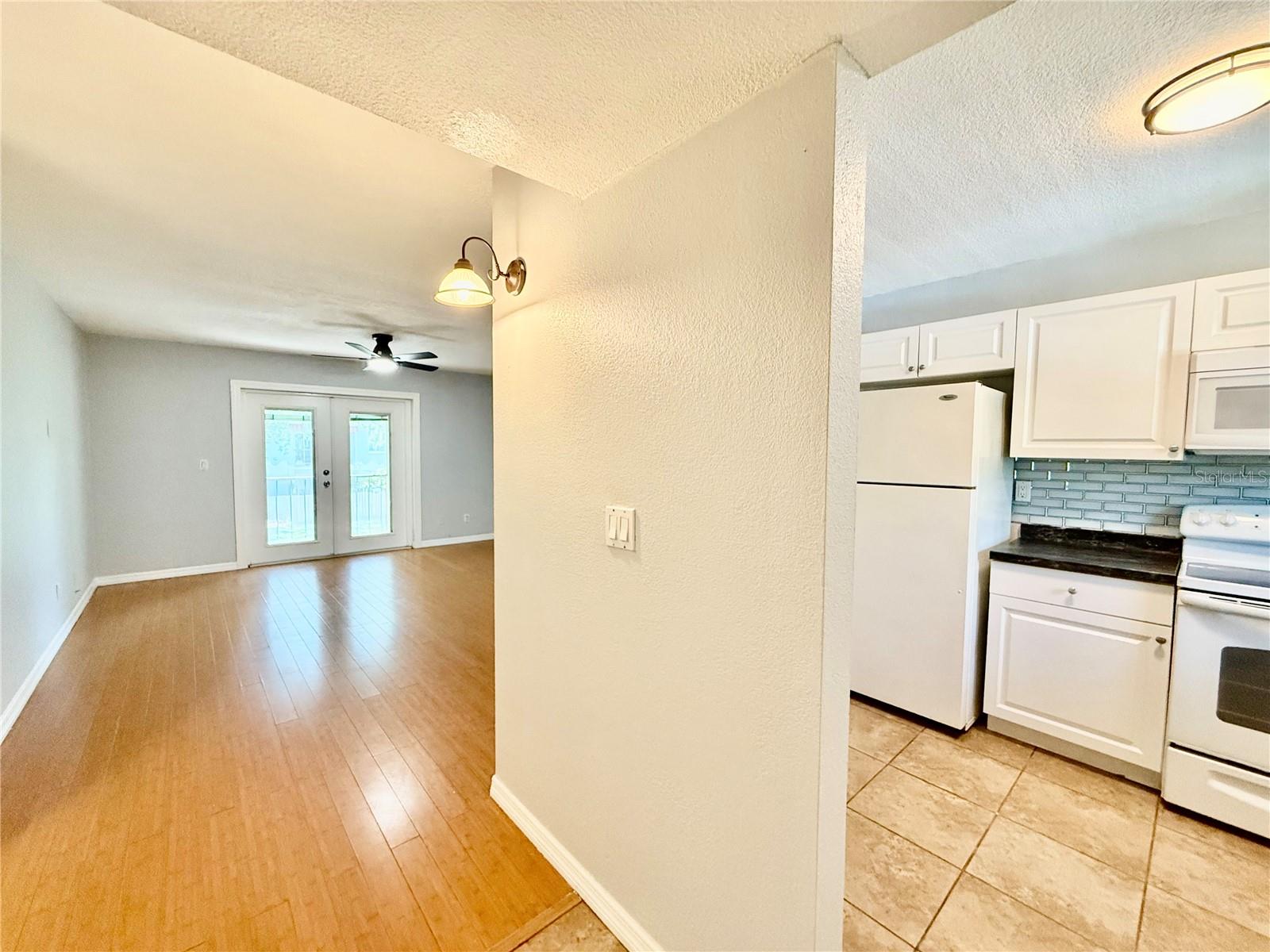 Image 4 of 23 For 2886 Somerset Park Drive 203