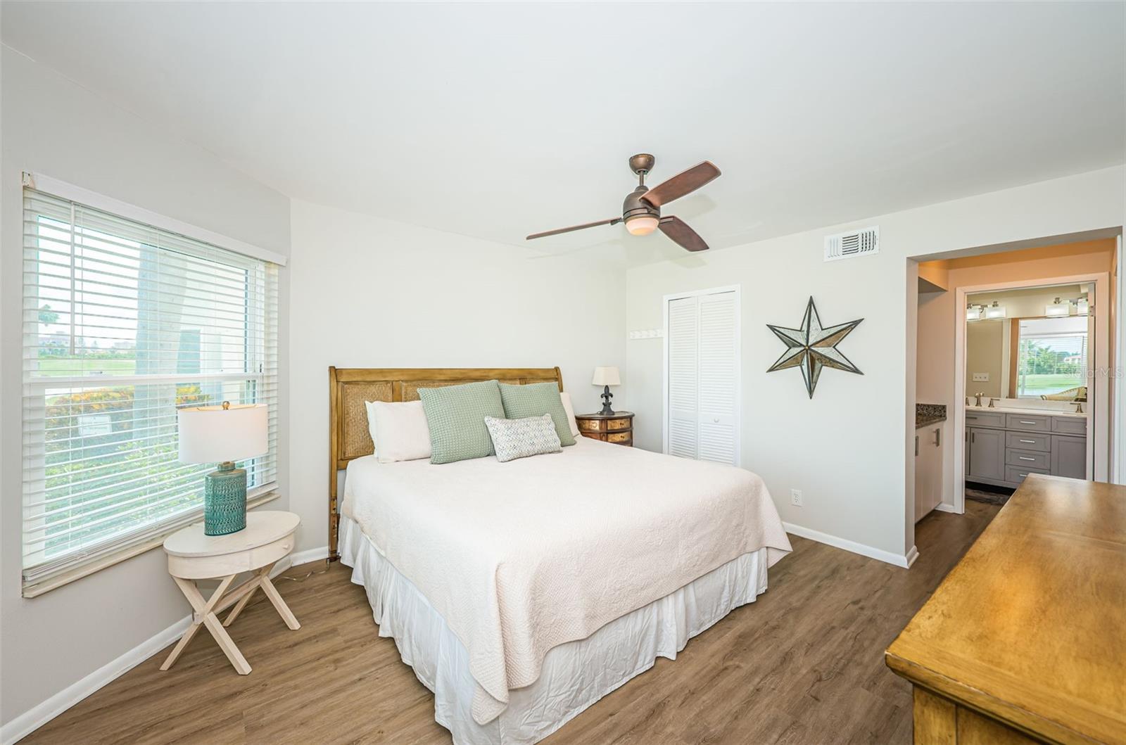 Image 17 of 59 For 6151 Bahia Del Mar Boulevard 126