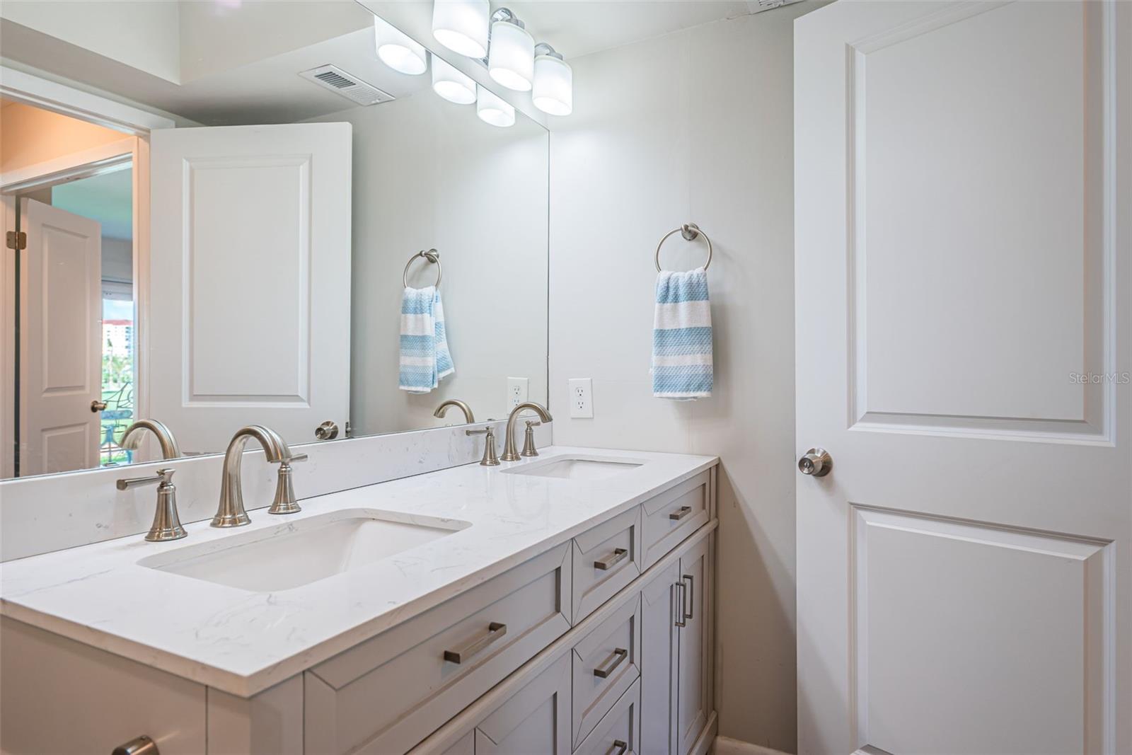 Image 21 of 59 For 6151 Bahia Del Mar Boulevard 126