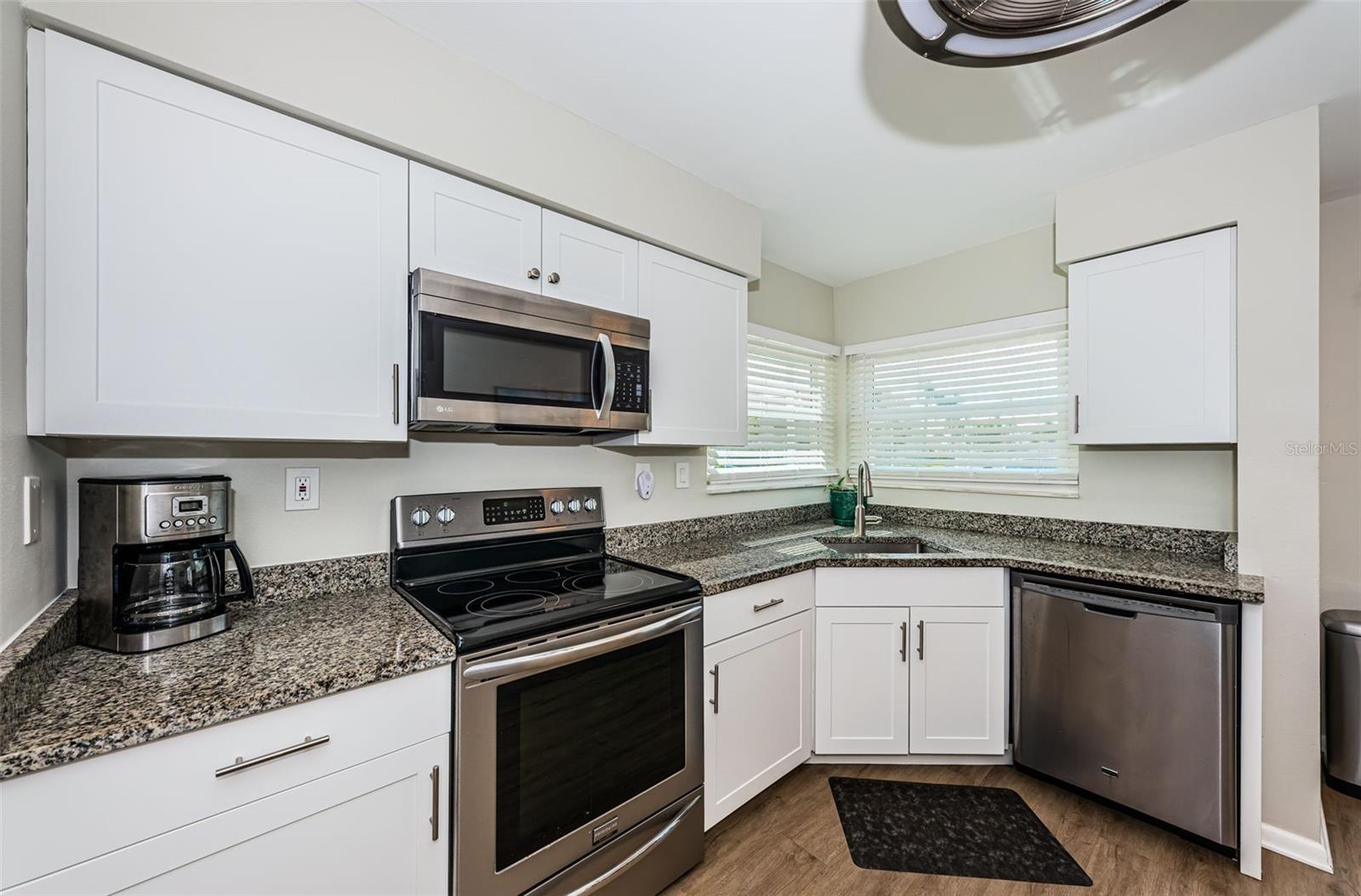 Image 36 of 59 For 6151 Bahia Del Mar Boulevard 126