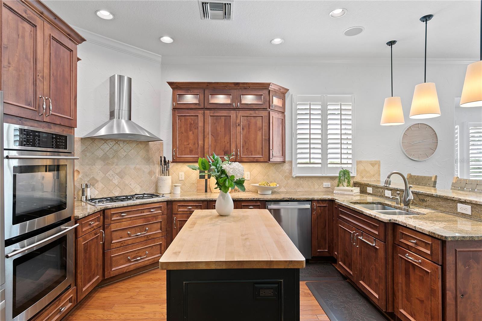 Image 22 of 53 For 2936 Knights Avenue A