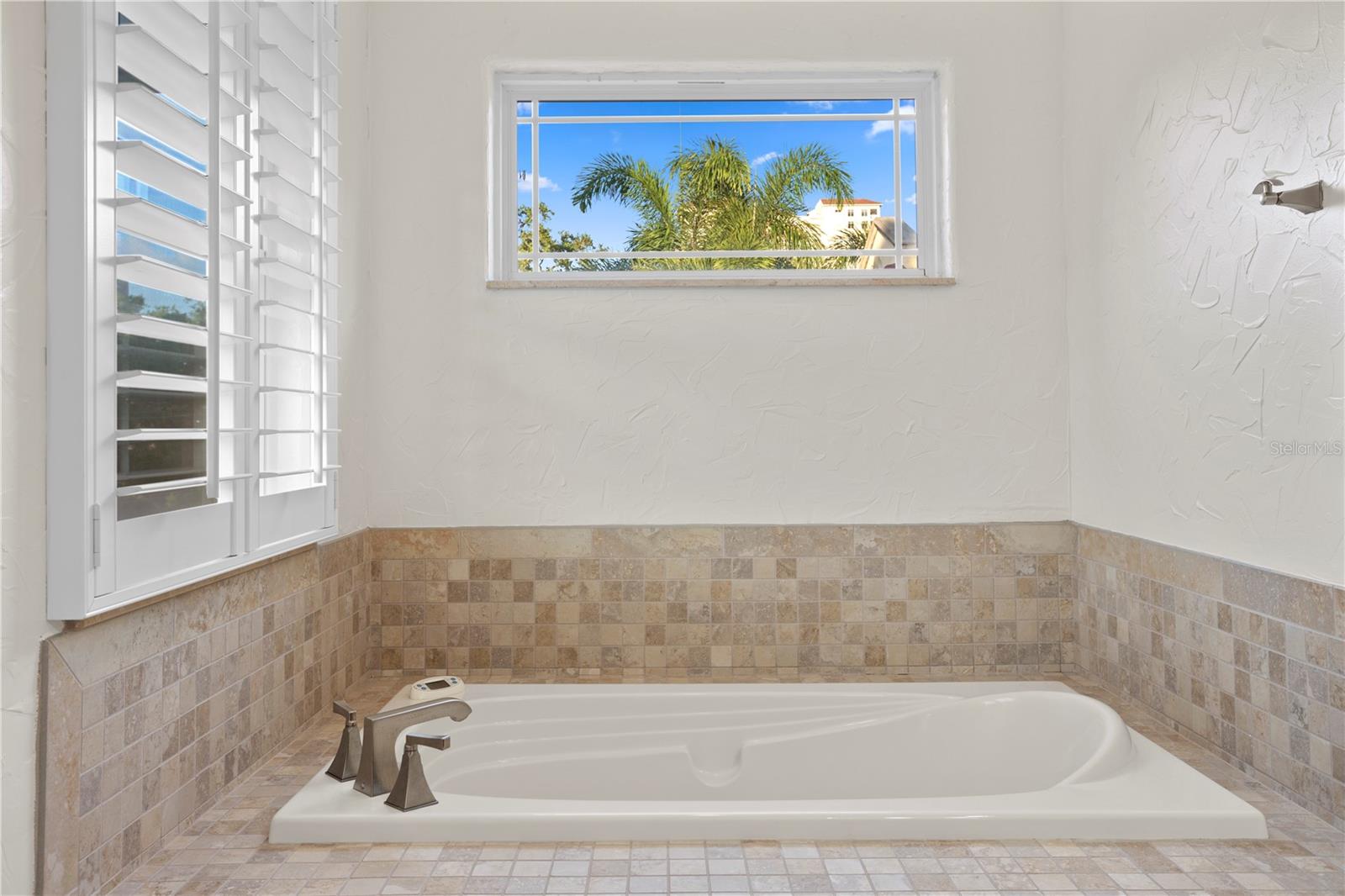 Image 31 of 53 For 2936 Knights Avenue A