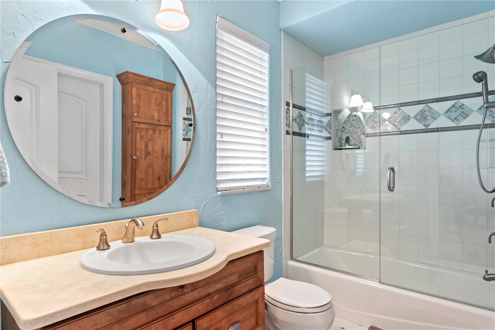 Image 36 of 53 For 2936 Knights Avenue A