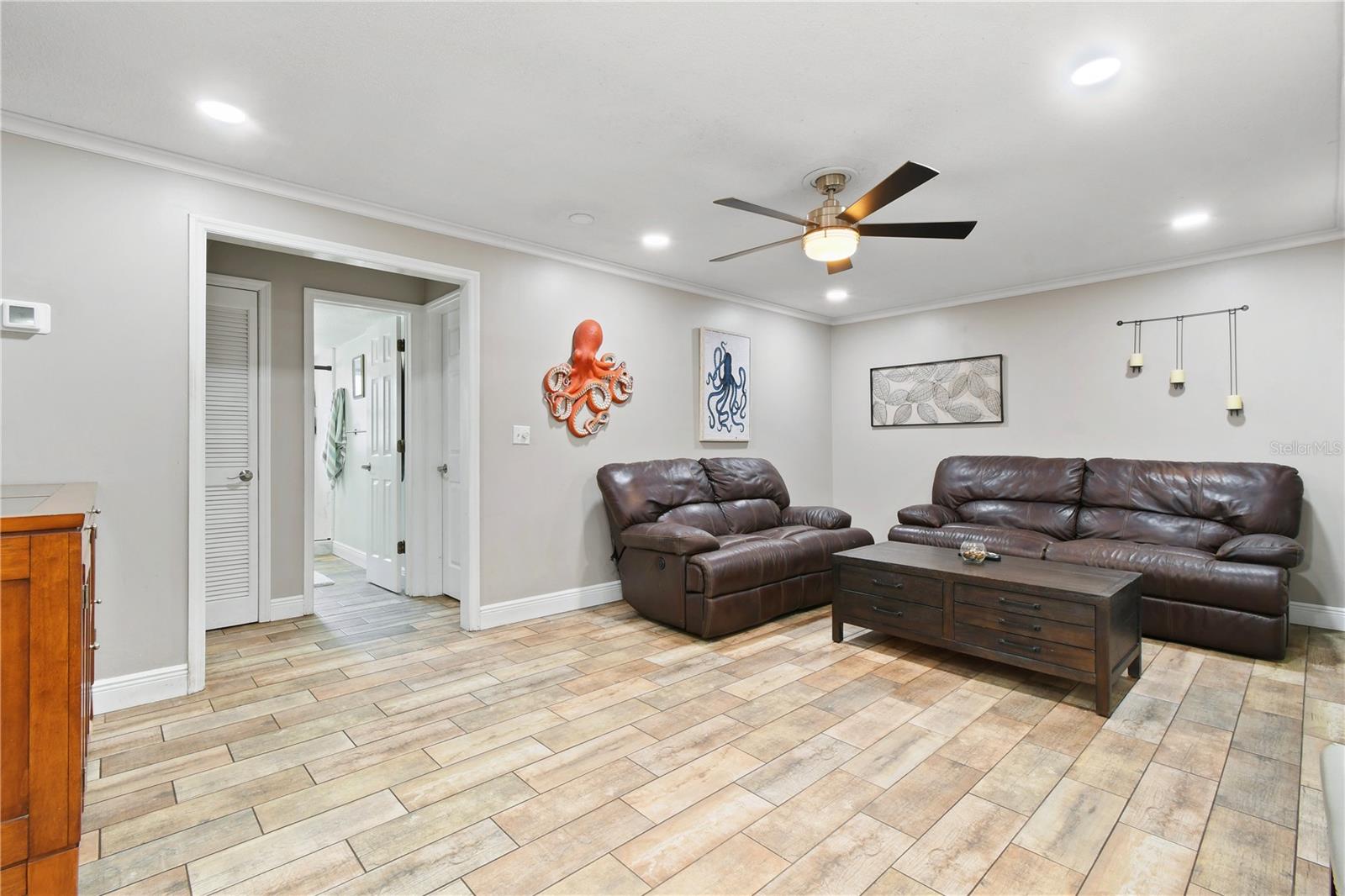 Image 18 of 57 For 13263 86th Avenue