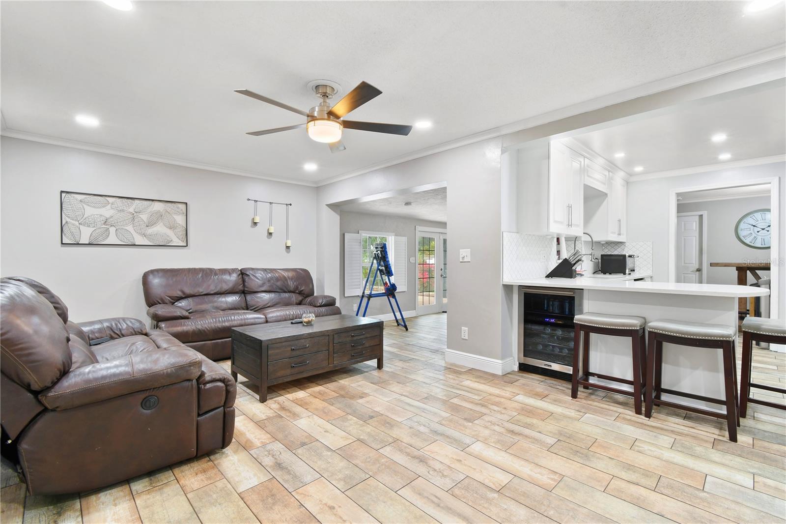 Image 21 of 57 For 13263 86th Avenue
