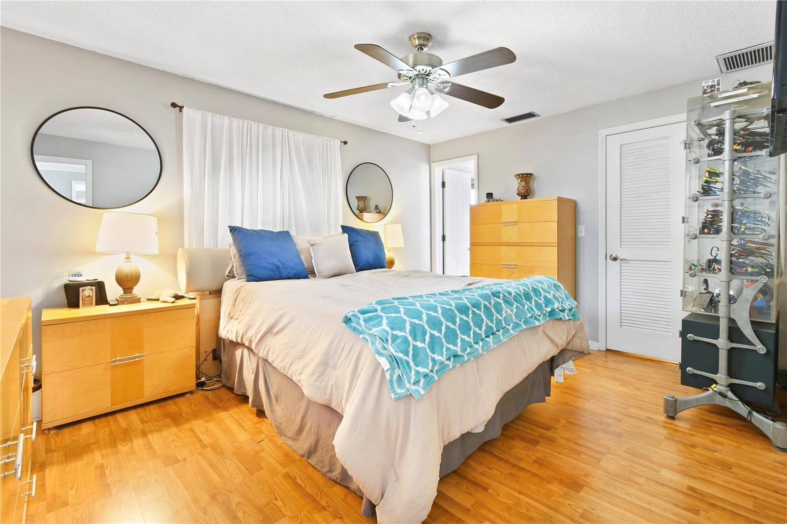 Image 31 of 57 For 13263 86th Avenue