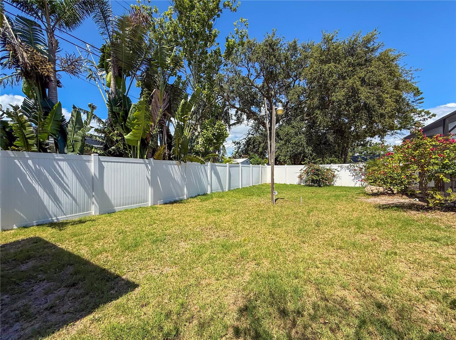 Image 47 of 57 For 13263 86th Avenue