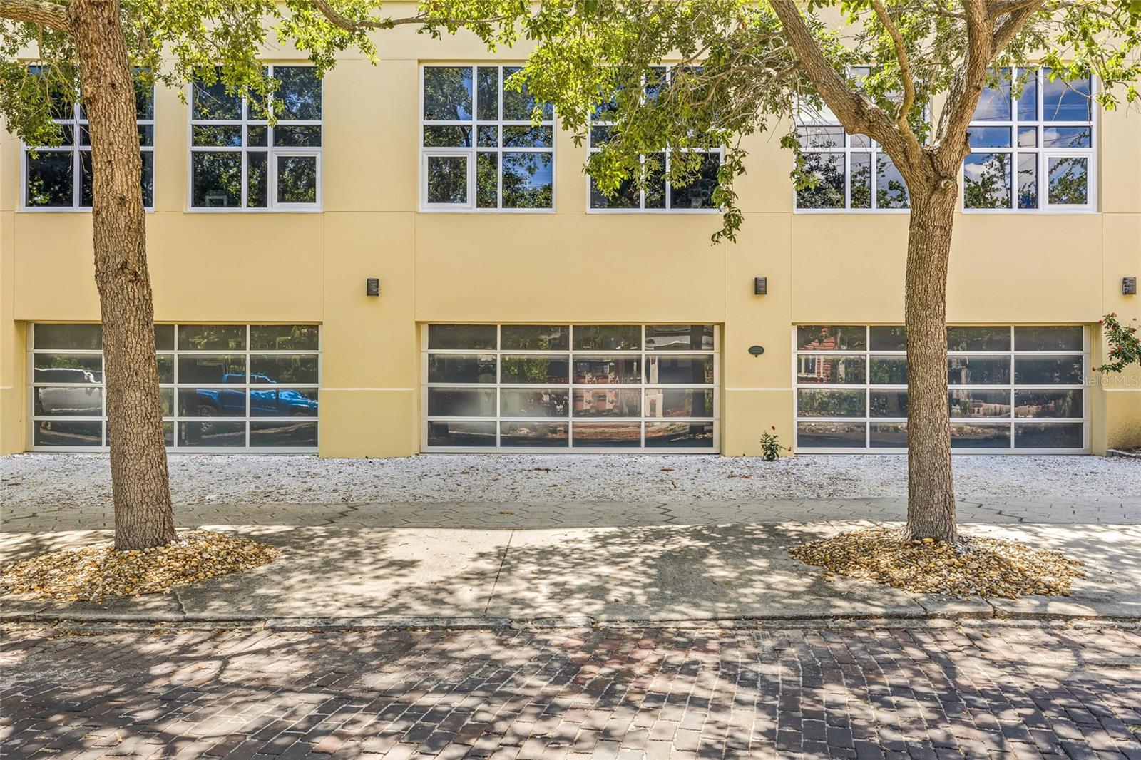 Image 14 of 46 For 205 5th Avenue N 501