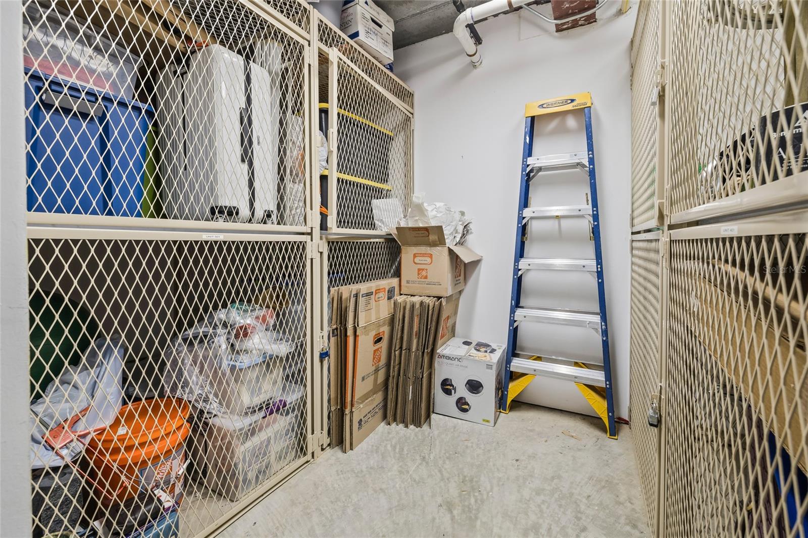 Image 39 of 46 For 205 5th Avenue N 501