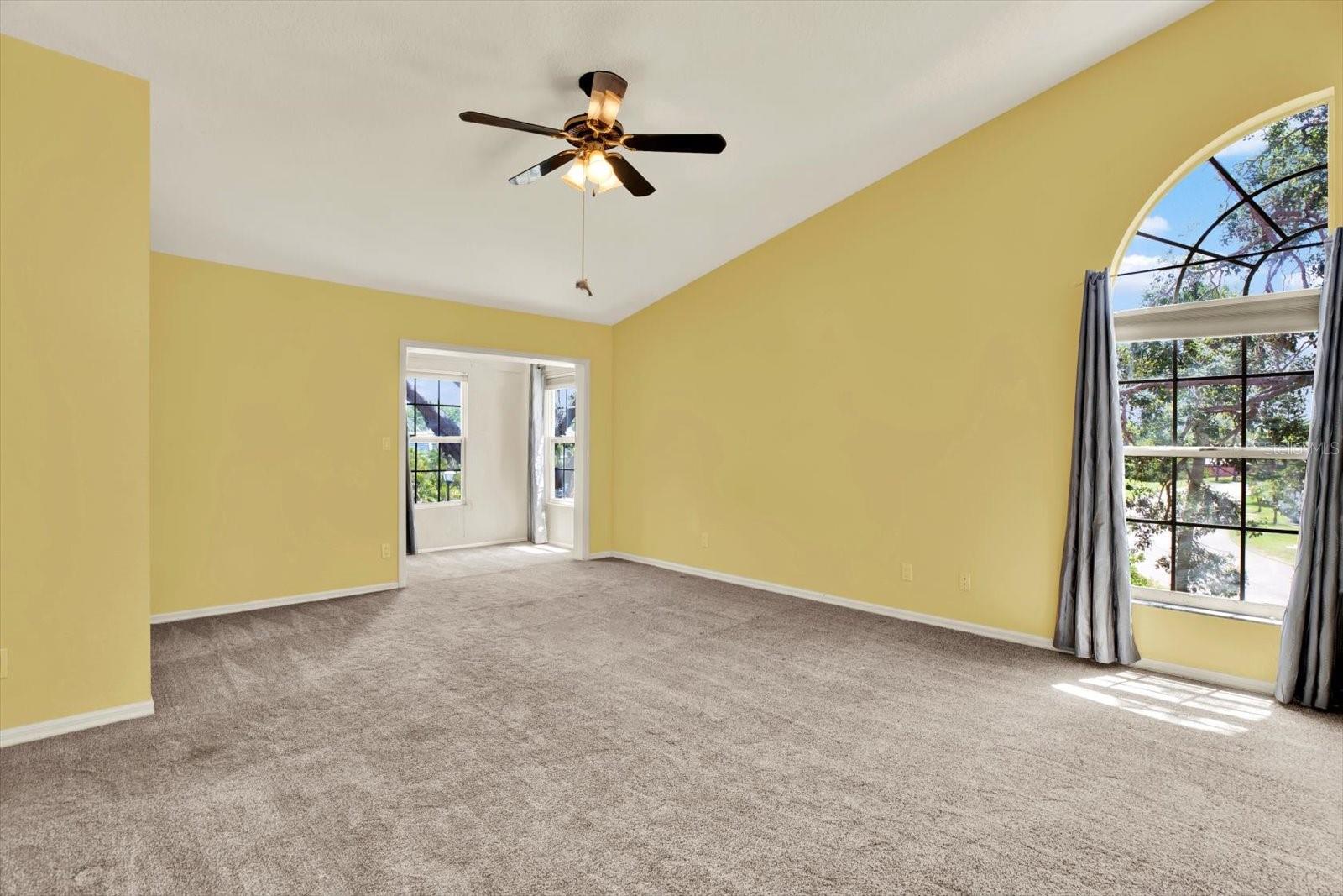 Image 14 of 40 For 14561 El Paseo Drive