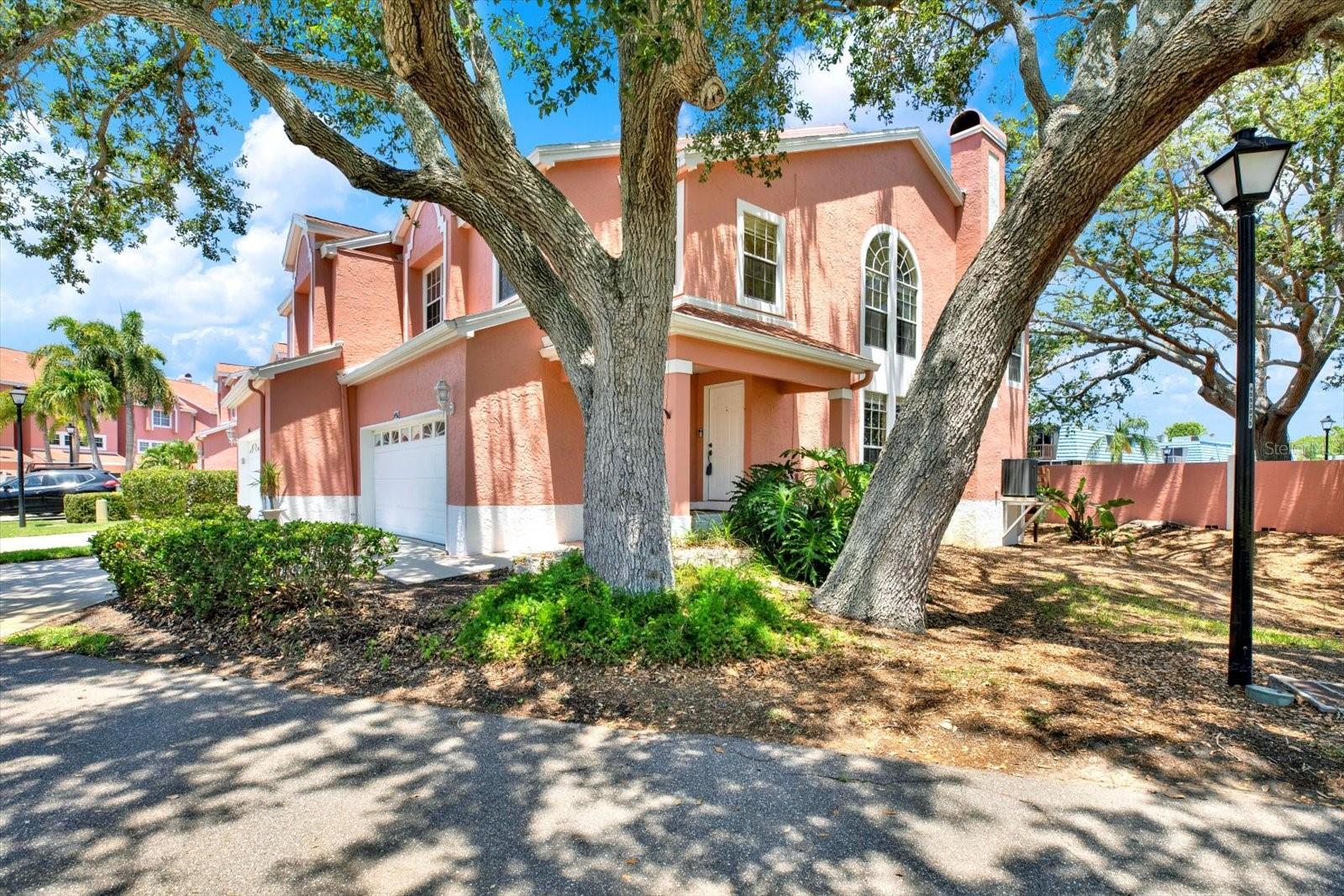 Image 27 of 40 For 14561 El Paseo Drive