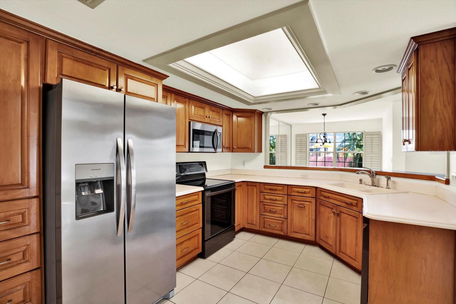 Image 6 of 40 For 14561 El Paseo Drive