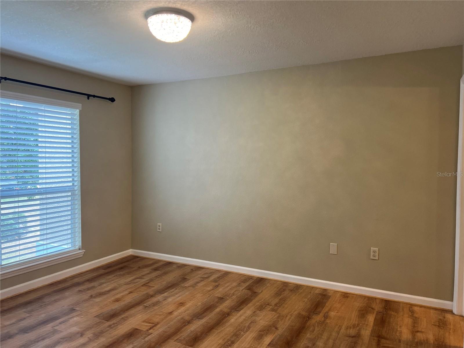 Image 5 of 14 For 9481 Highland Oak Drive 814