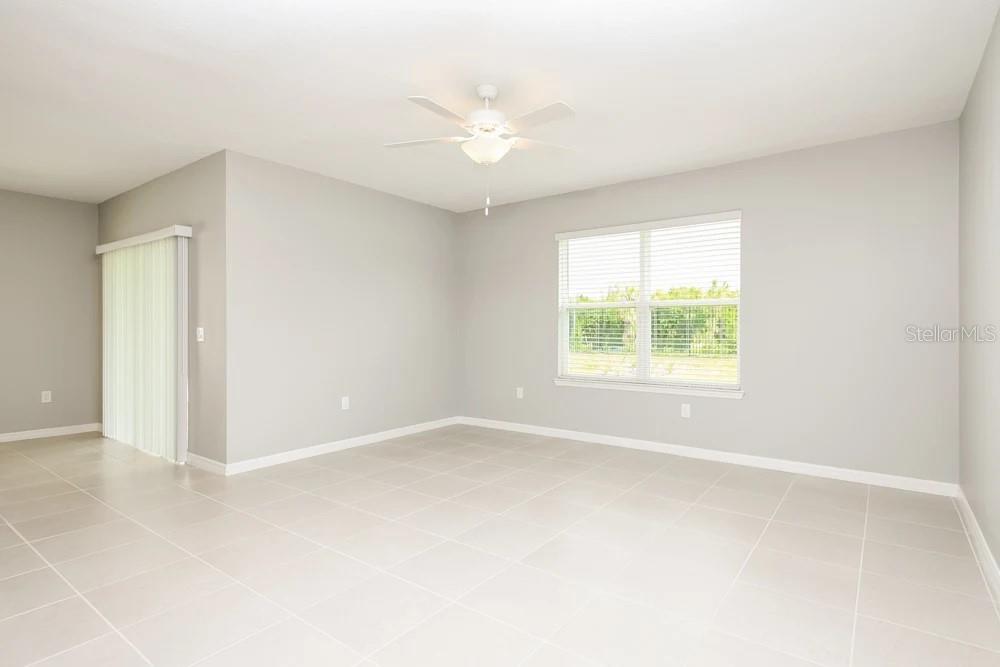 Image 2 of 9 For 140 Royal Fern Drive