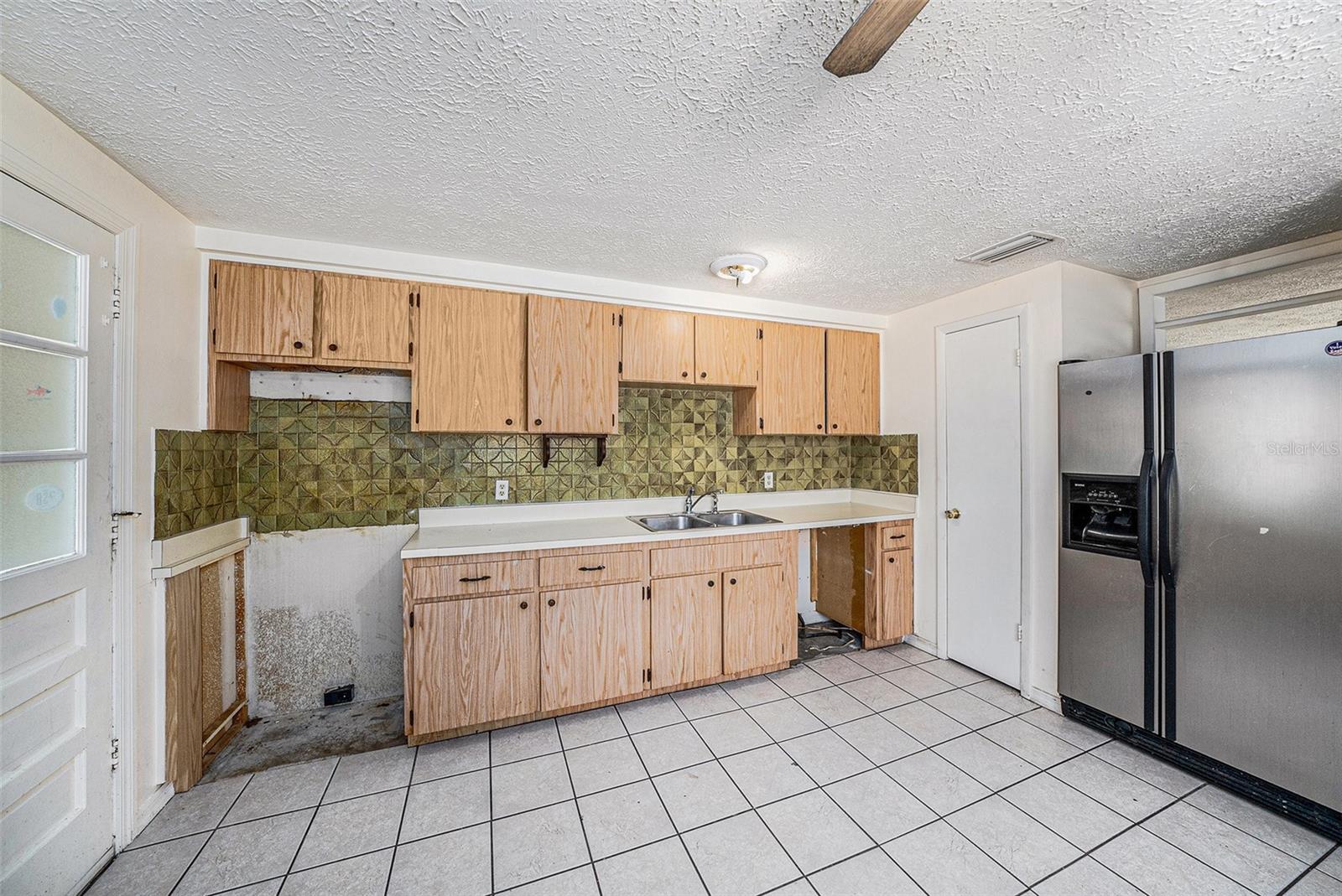 Image 9 of 19 For 4312 Las Vegas Drive