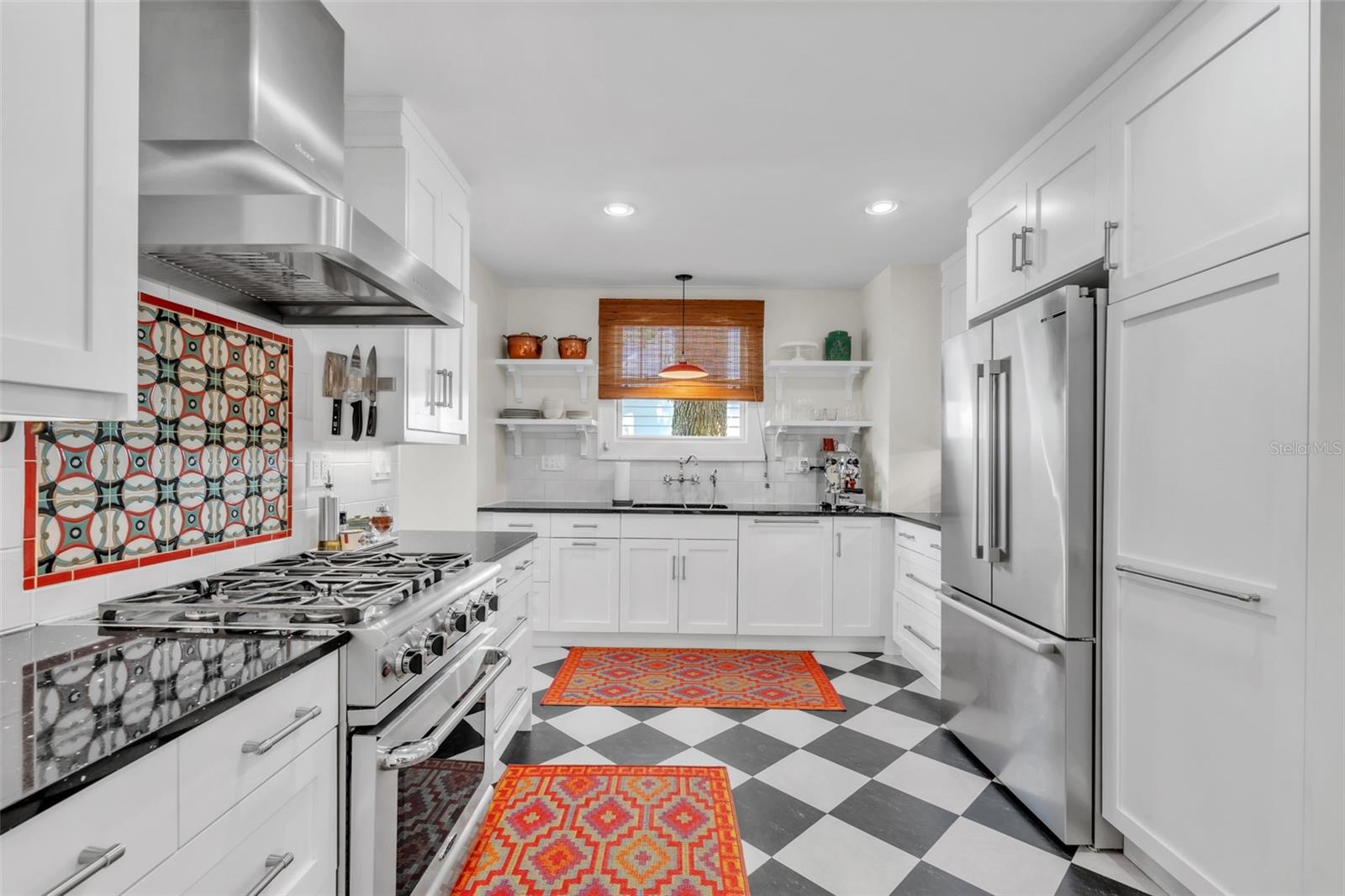 Image 11 of 43 For 221 13th Avenue Ne