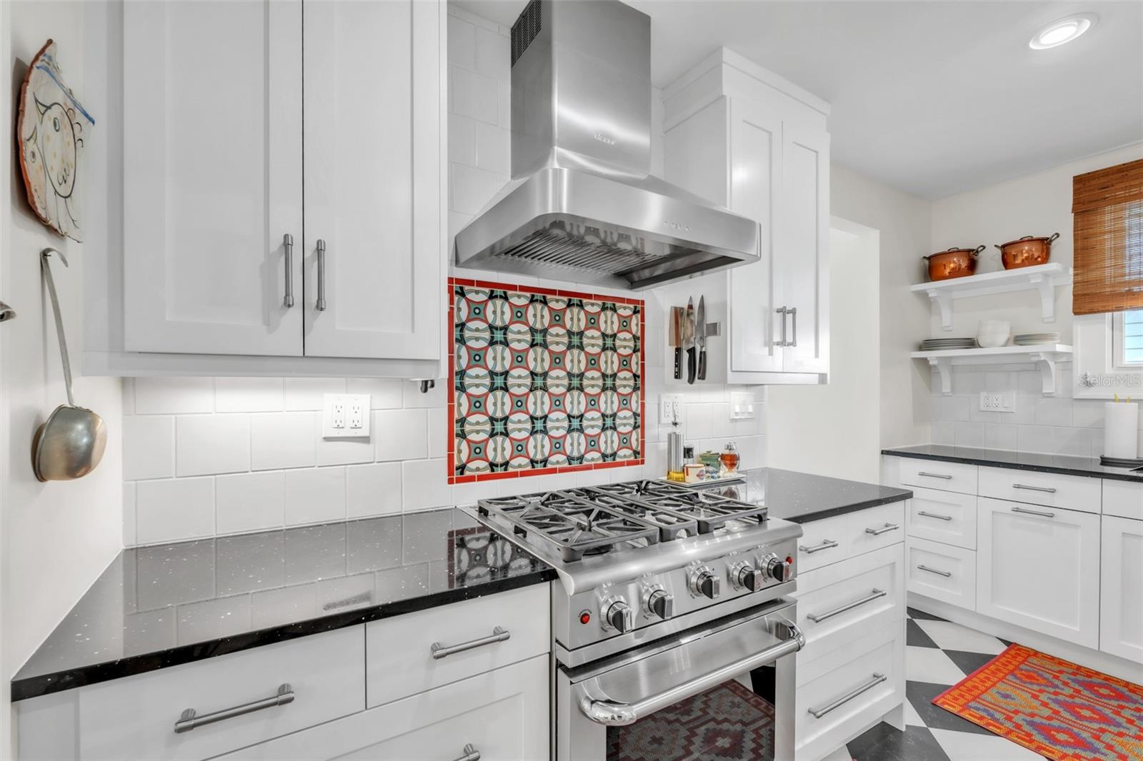 Image 12 of 43 For 221 13th Avenue Ne