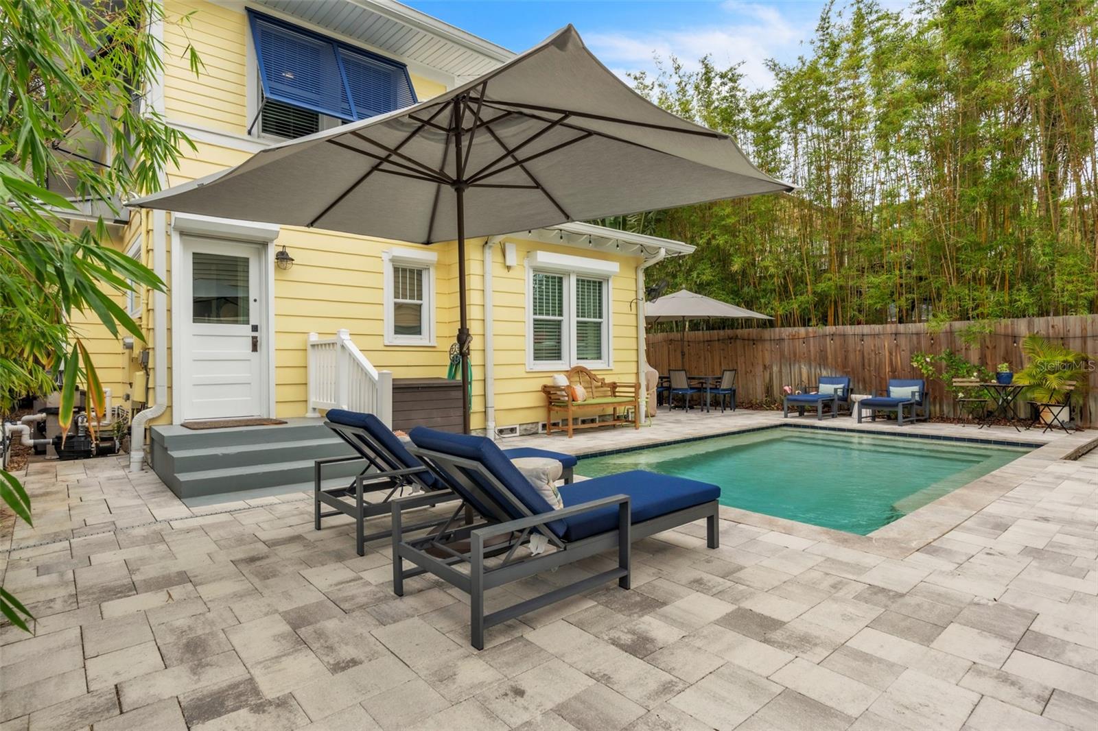Image 14 of 43 For 221 13th Avenue Ne
