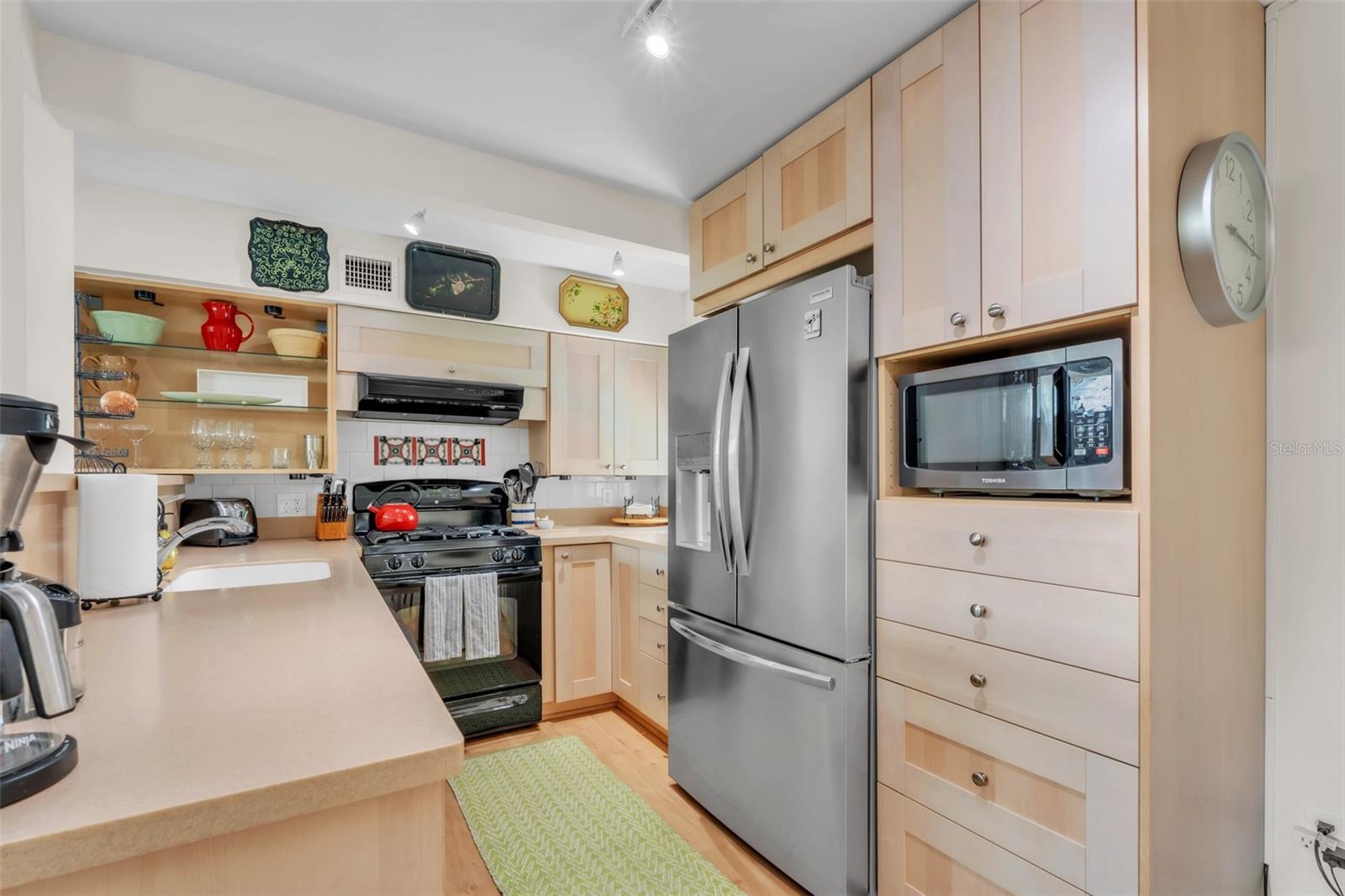 Image 36 of 43 For 221 13th Avenue Ne