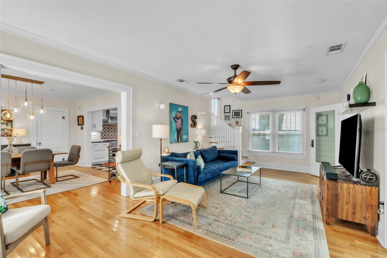 Image 4 of 43 For 221 13th Avenue Ne