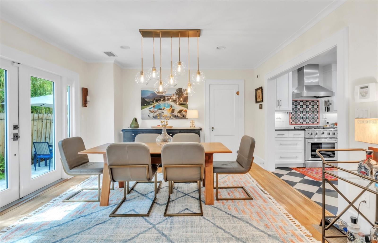 Image 7 of 43 For 221 13th Avenue Ne