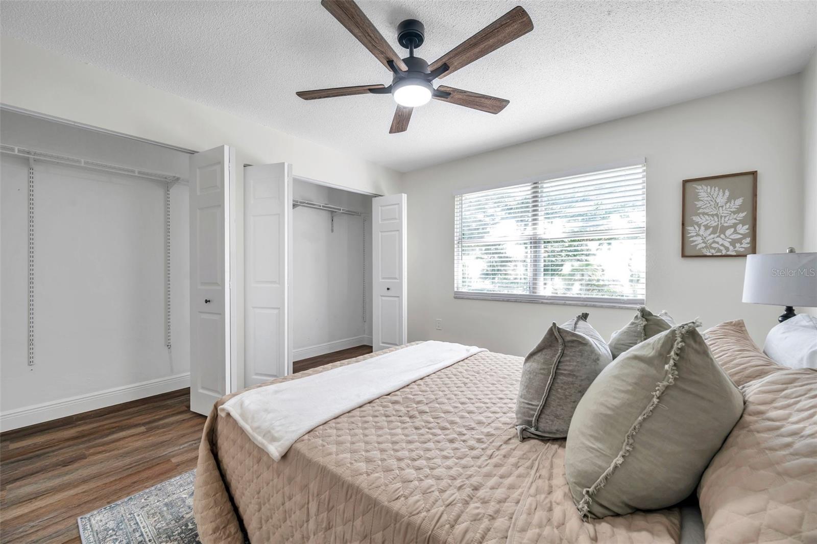 Listing photo id 29 for 2078 Madrid Court N