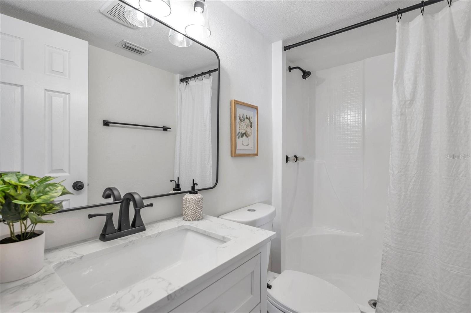 Listing photo id 30 for 2078 Madrid Court N