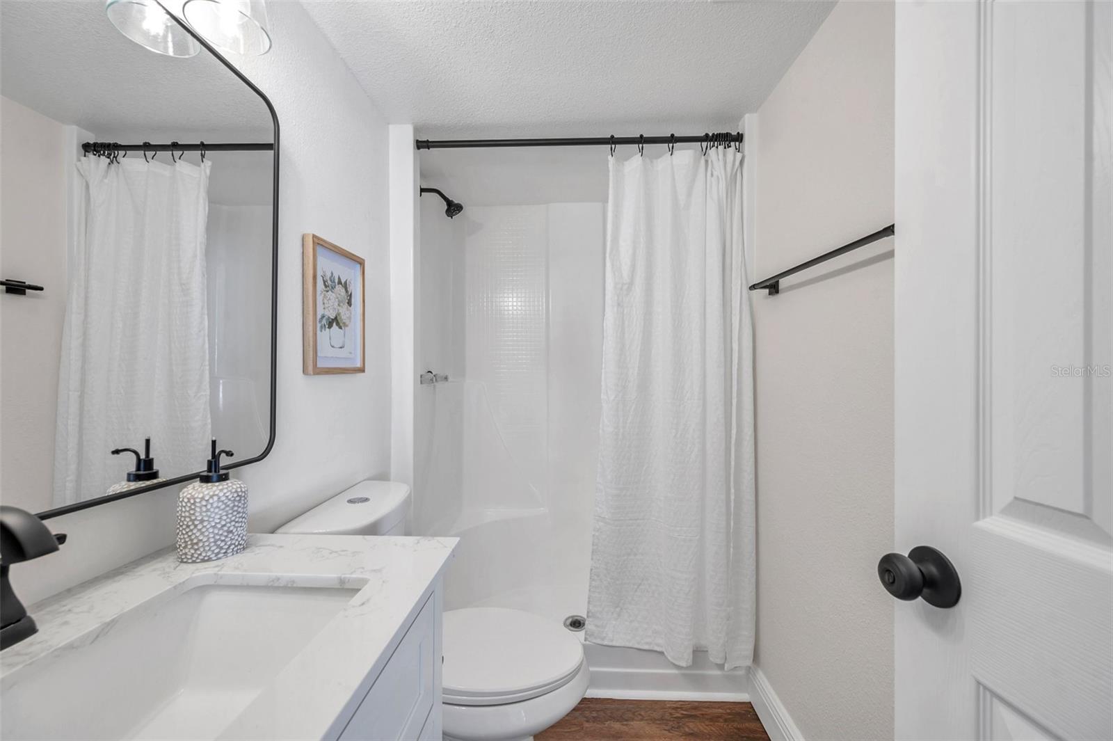 Listing photo id 31 for 2078 Madrid Court N