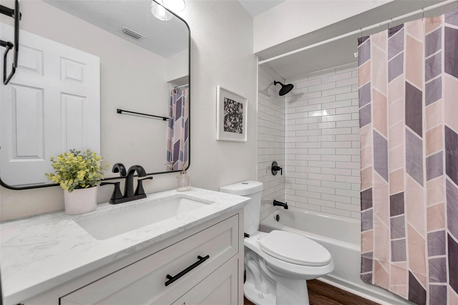 Listing photo id 40 for 2078 Madrid Court N