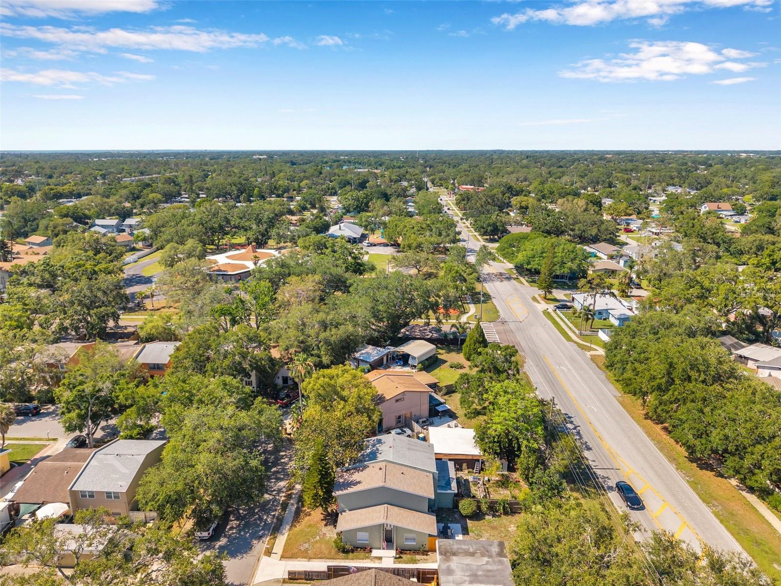Listing photo id 51 for 2078 Madrid Court N