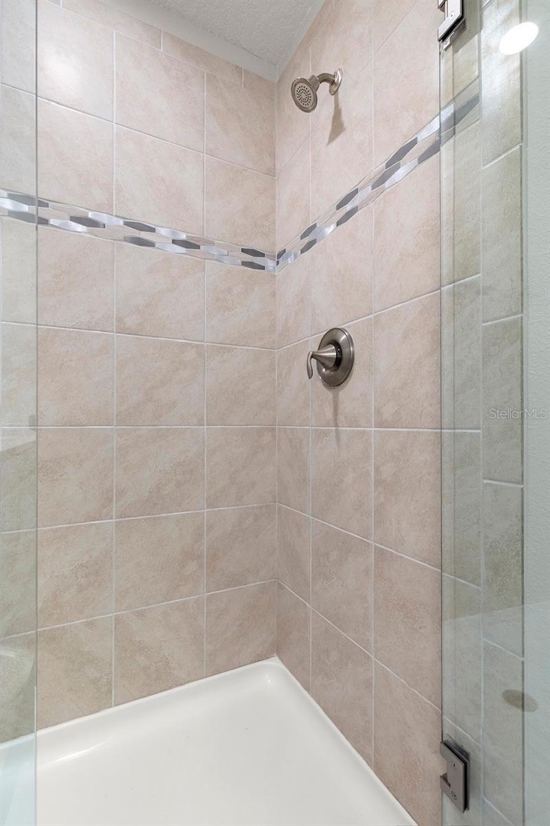 Image 17 of 38 For 5270 Neil Drive