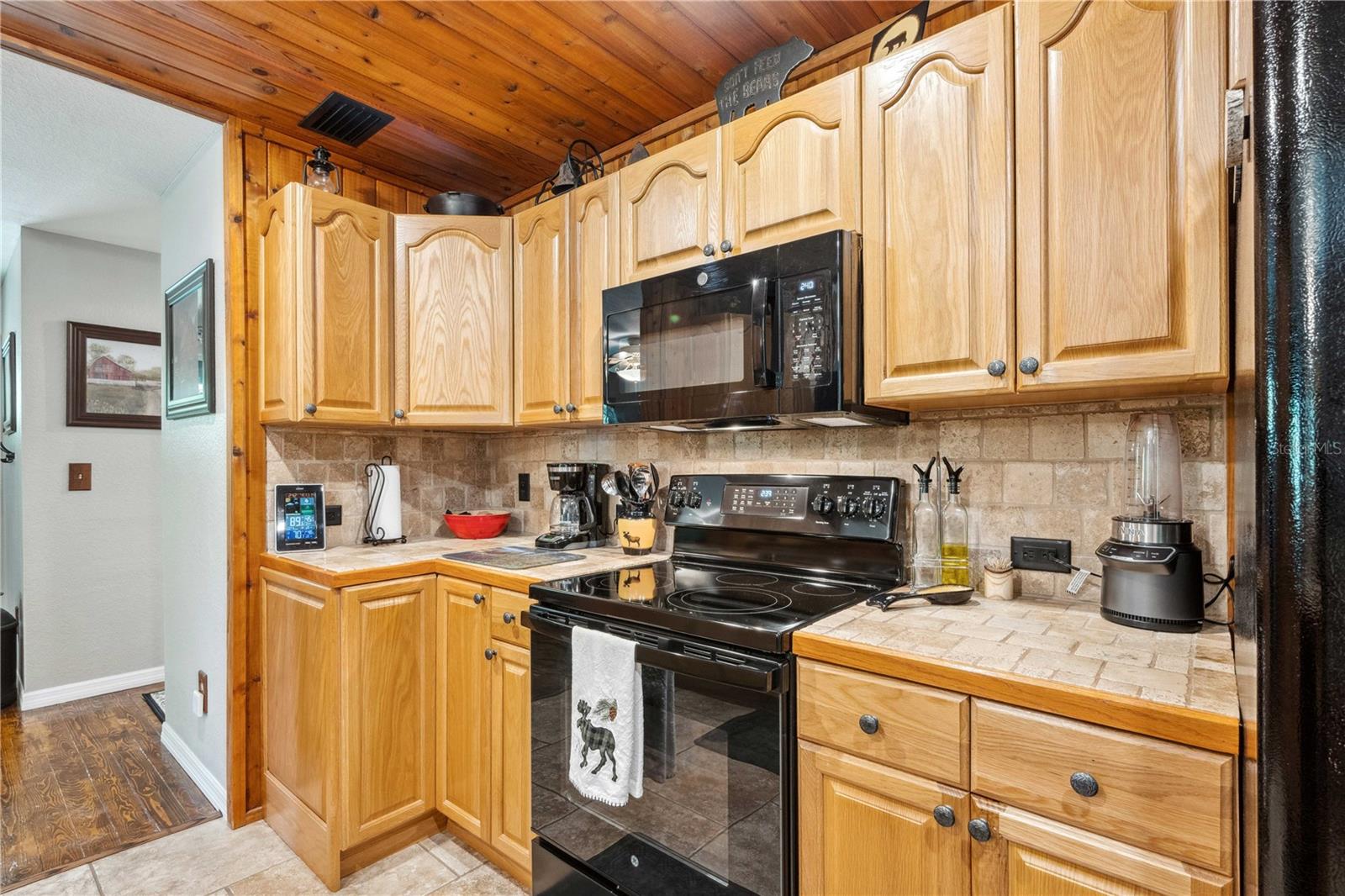Image 16 of 56 For 35031 Shale Street