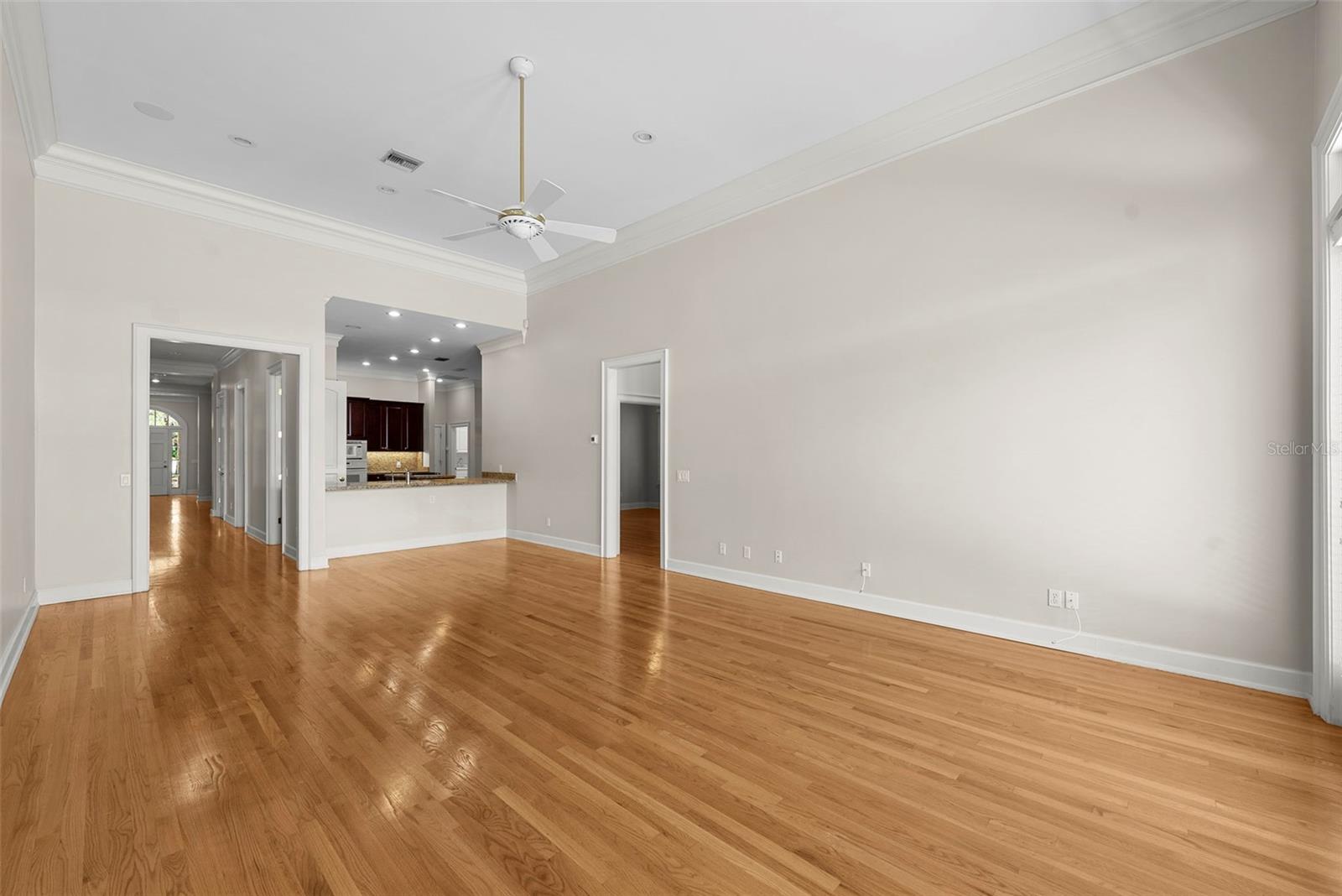 Image 10 of 29 For 4518 Woodmere Road