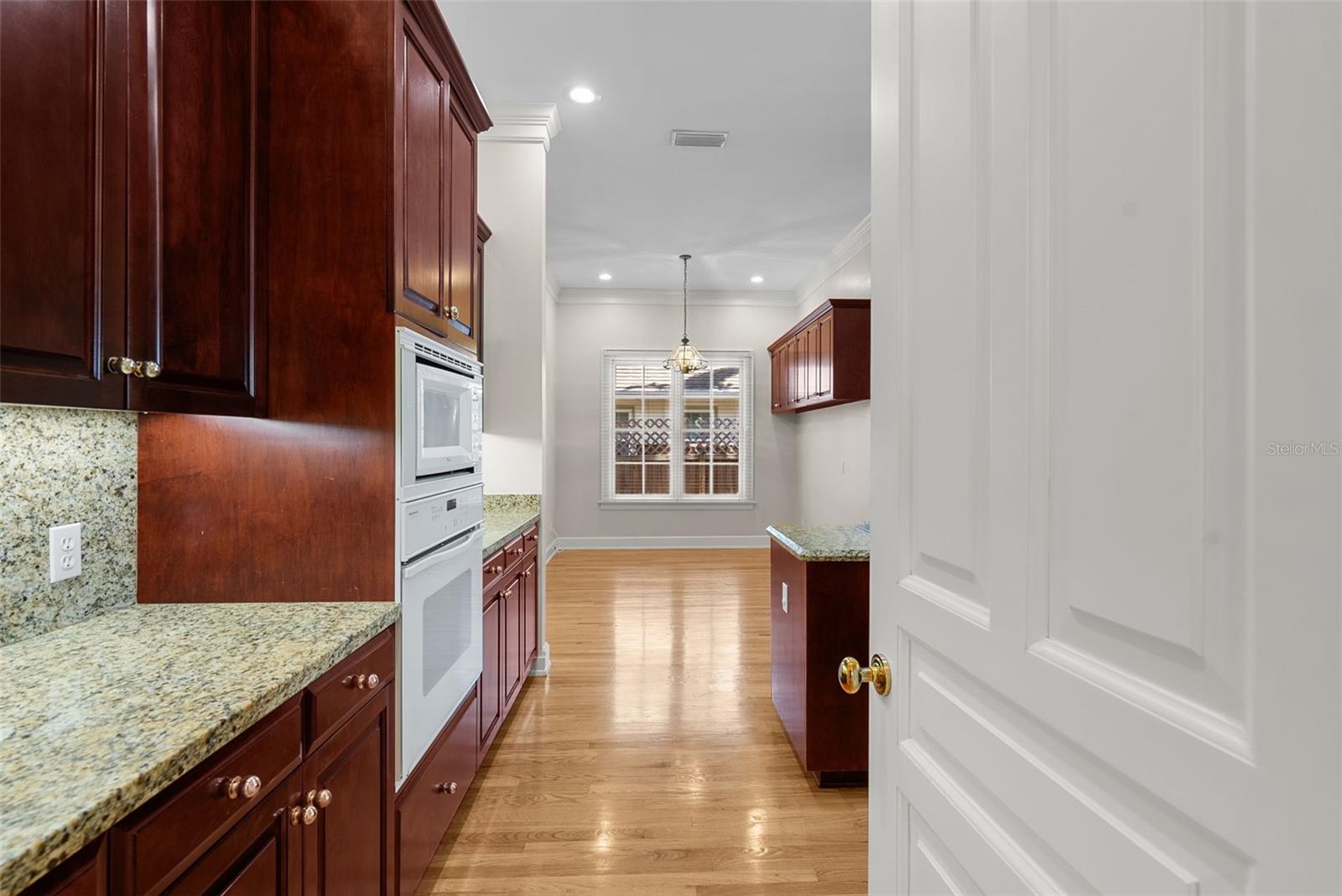 Image 14 of 29 For 4518 Woodmere Road